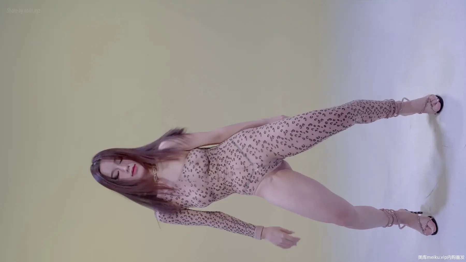 [SPOP]瑪莎(優莉) - 重磅絕版 首次露穴裸舞 4K(Part-C)(34P+4V_9.0G) [SPOP]瑪莎(優莉) - 重磅絕版 首次露穴裸舞 4K(Part-C)(34P+4V_9.0G)_nb01.xyz_0010 图片4