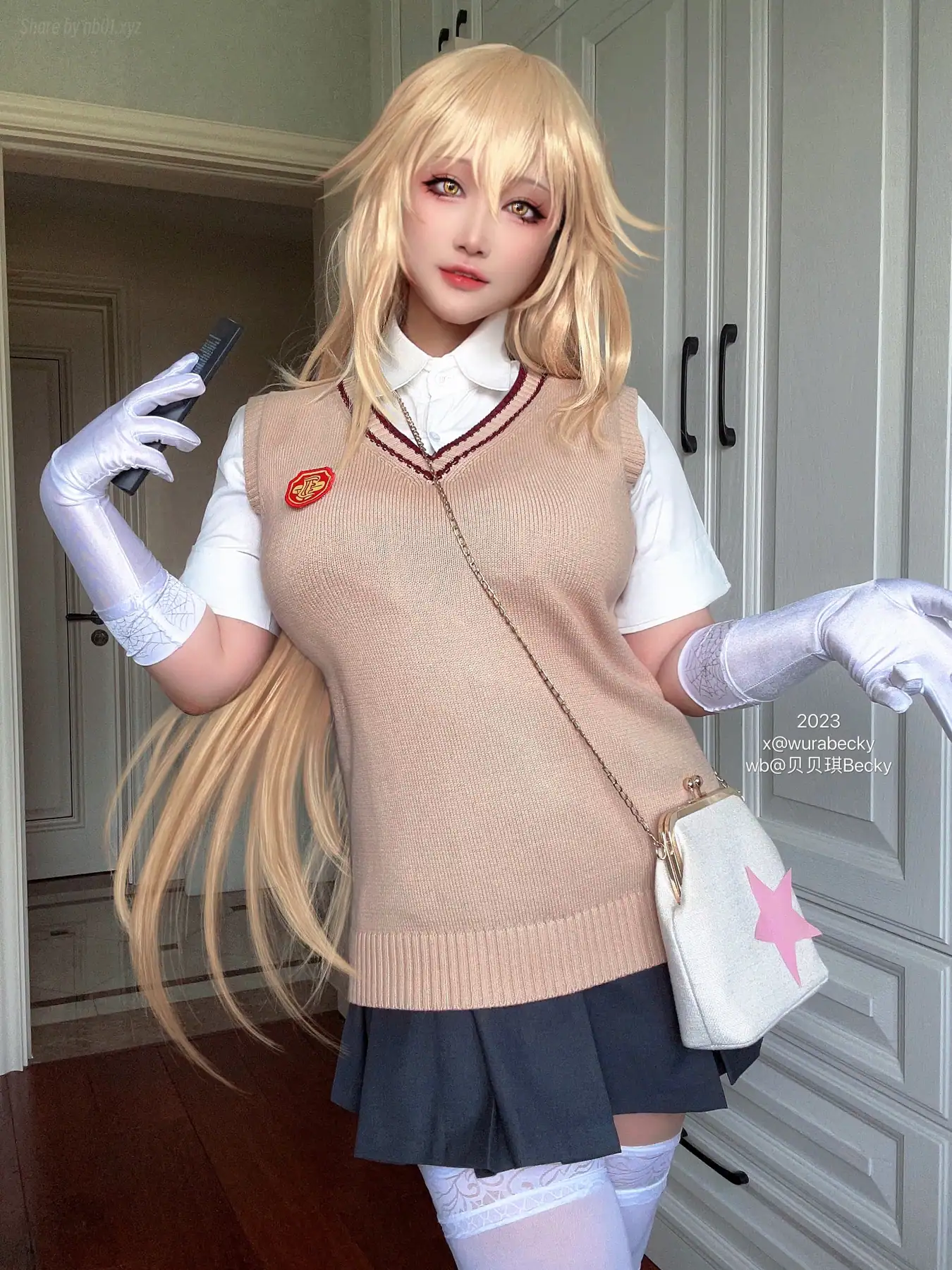 贝贝琪Becky - 食蜂(32P_39.3M) 贝贝琪Becky - 食蜂(32P_39.3M)_nb01.xyz_0002 图片2