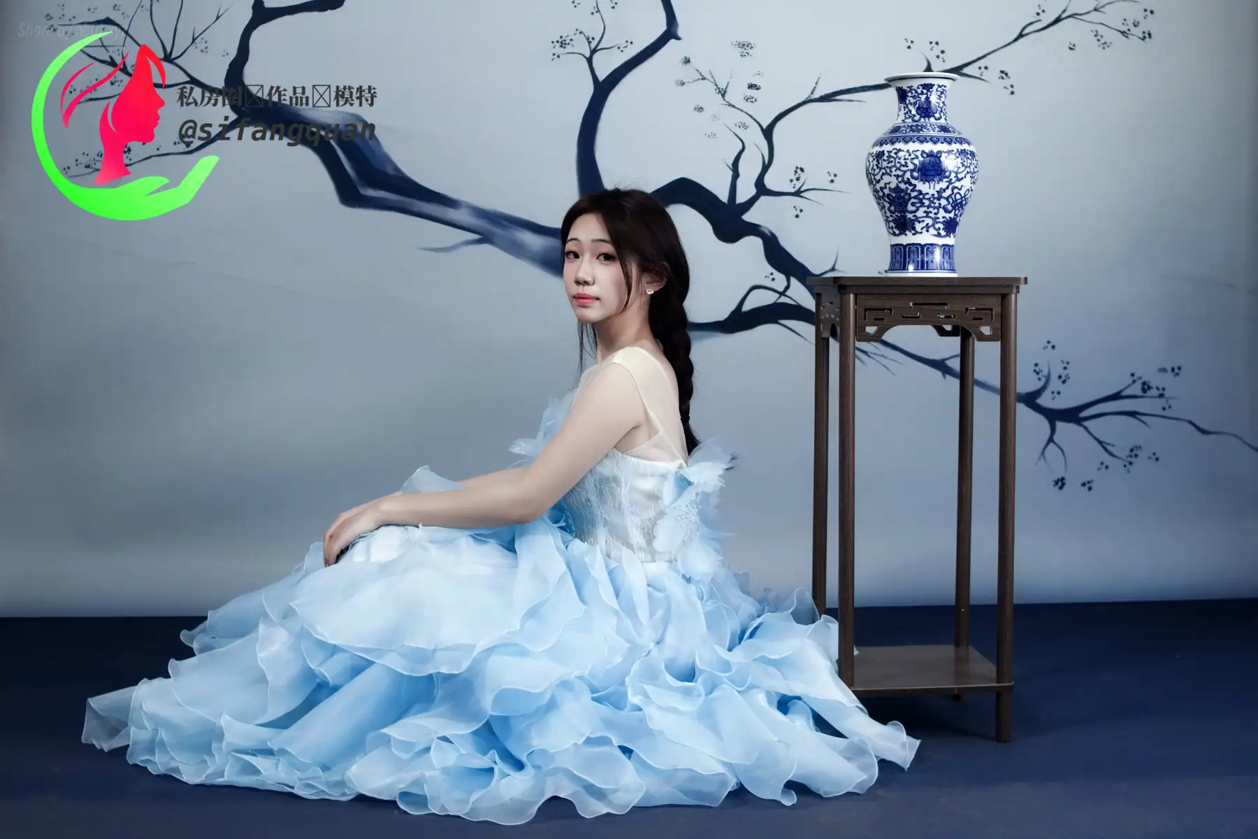 国模 - 大一学妹公主裙与青花瓷 全尺度私拍(132P_207.3M) 国模 - 大一学妹公主裙与青花瓷 全尺度私拍(132P_207.3M)_nb01.xyz_0049 图片4
