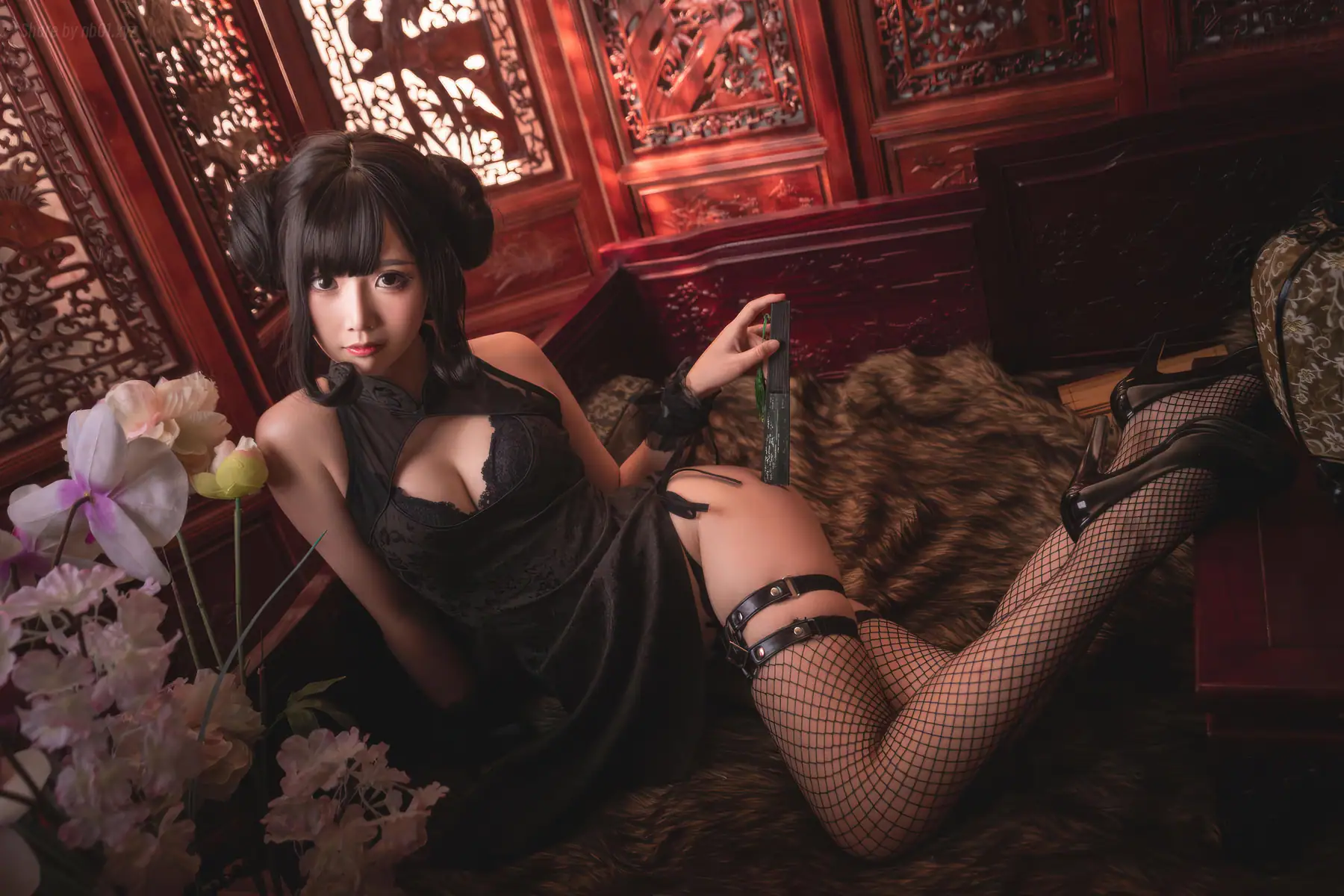 面饼仙儿 - 魔女旗袍(33P_61.3M) 面饼仙儿 - 魔女旗袍(33P_61.3M)_nb01.xyz_0002 图片2