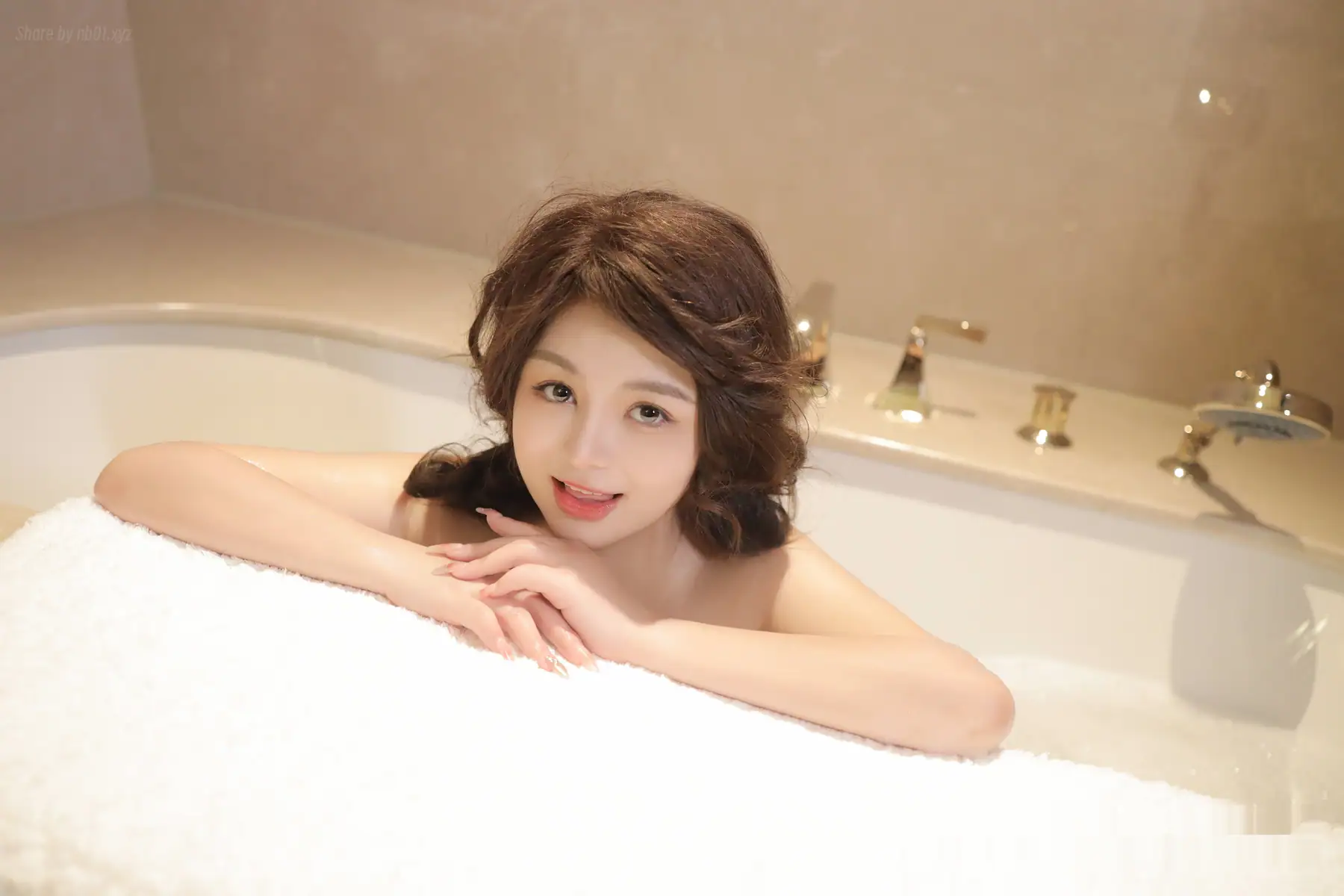 [XR Uncensored]沈思怡 - 大尺度温泉篇(72P_126.4M) [XR Uncensored]沈思怡 - 大尺度温泉篇(72P_126.4M)_nb01.xyz_0002 图片2