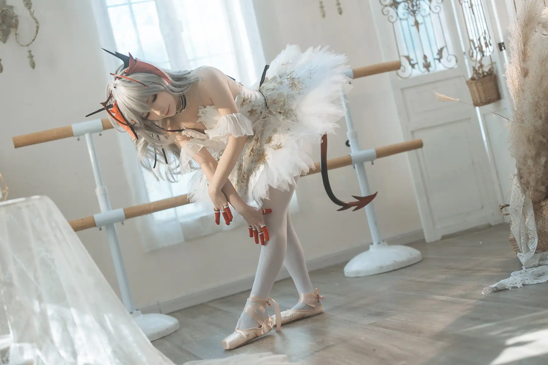 是三不是世w - 明日方舟 W 芭蕾(27P_65.4M) 是三不是世w - 明日方舟 W 芭蕾(27P_65.4M)_nb01.xyz_0009 图片7