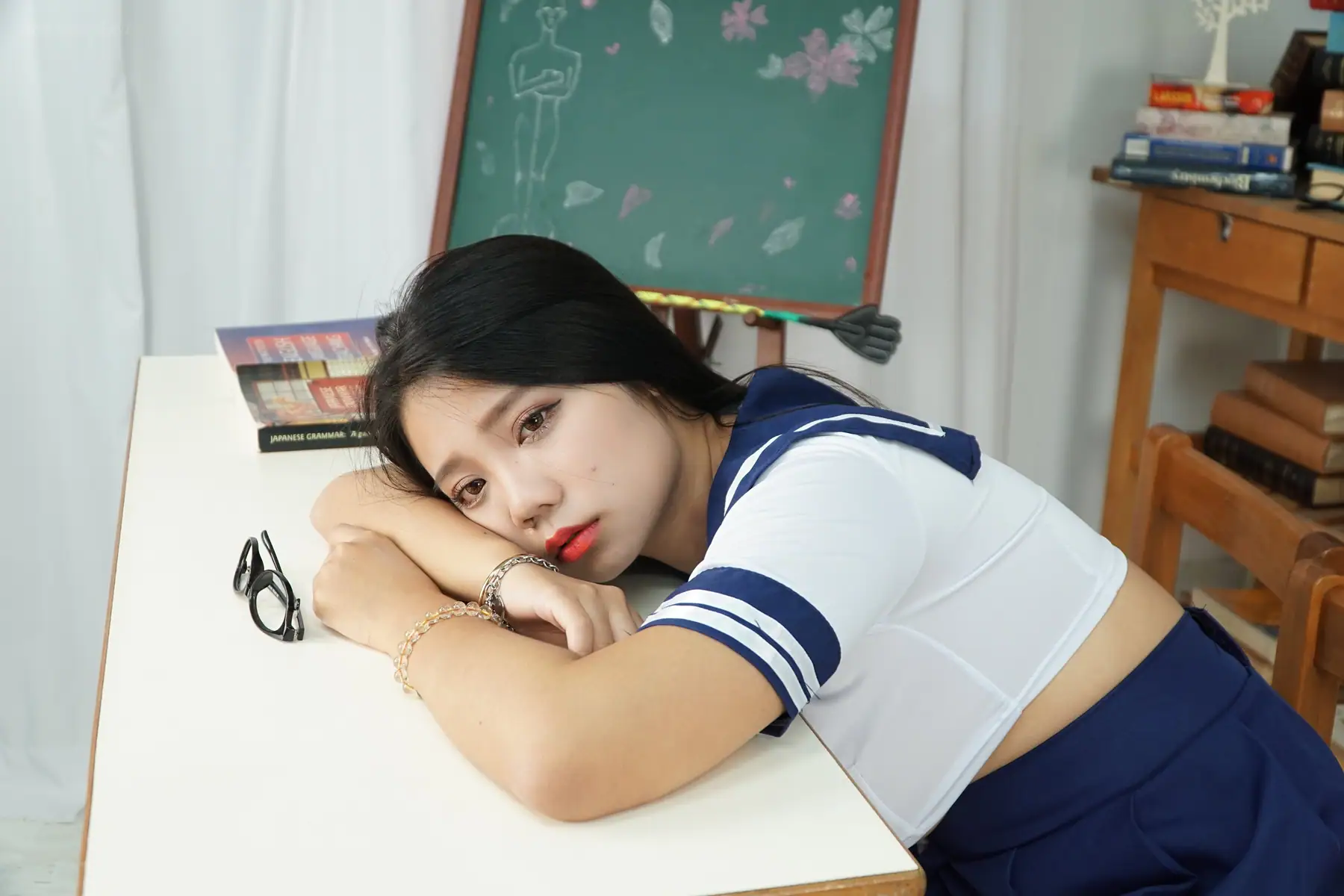 国模 - 熙熙 丰满御姐 JK全尺度私拍(180P_308.4M) 国模 - 熙熙 丰满御姐 JK全尺度私拍(180P_308.4M)_nb01.xyz_0079 图片7