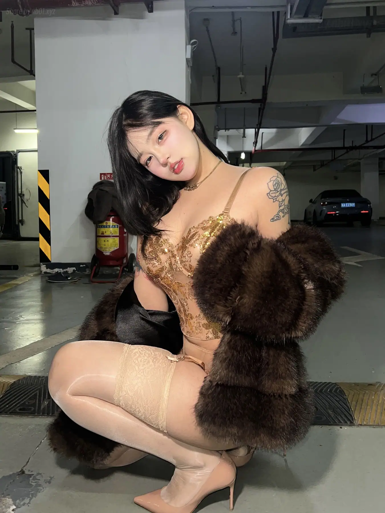 小u优优子 - 貂皮大衣(50P_44.2M) 小u优优子 - 貂皮大衣(50P_44.2M)_nb01.xyz_0027 图片3