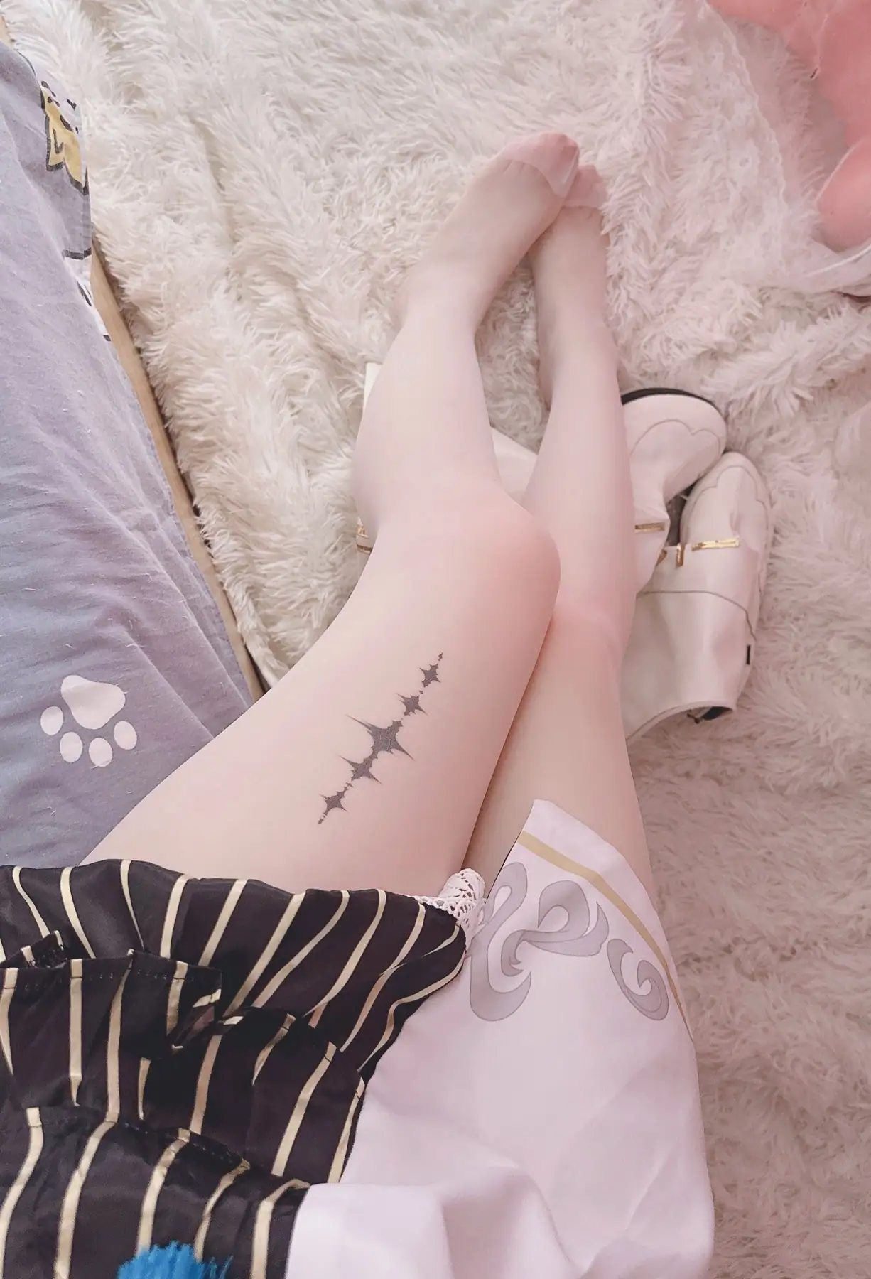 习呆呆 Misa呆呆 - 2025.08.31 フィービー 菲比 鸣潮(18P+1V_35.3M) 习呆呆 Misa呆呆 - 2025.08.31 フィービー 菲比 鸣潮(18P+1V_35.3M)_nb01.xyz_0007 图片4