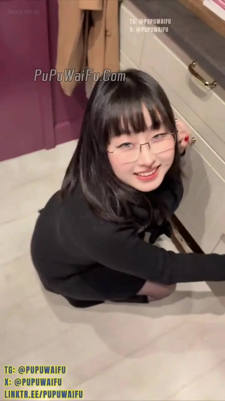 Aheyanlz(噗噗) - 2025-12-13 宜家真空露出(11P+2V_790.6M) Aheyanlz(噗噗) - 2025-12-13 宜家真空露出(11P+2V_790.6M)_nb01.xyz_0011 图片8