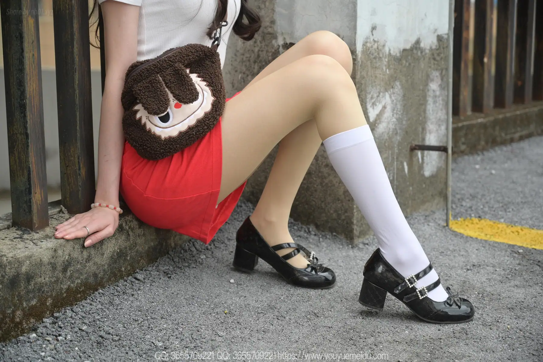 [IESS异思趣向]Pack-20260124-E 团团 红裙子（上）(87P_181.6M) [IESS异思趣向]Pack-20260124-E 团团 红裙子（上）(87P_181.6M)_nb01.xyz_0043 图片7