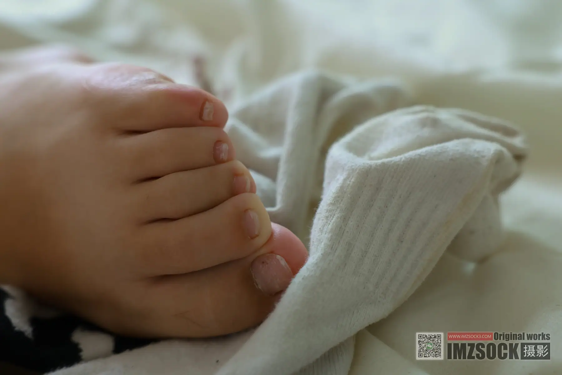 [MZSOCK爱美足]No.352 雨萌(106P+1V_1.3G) [MZSOCK爱美足]No.352 雨萌(106P+1V_1.3G)_nb01.xyz_0106 图片8