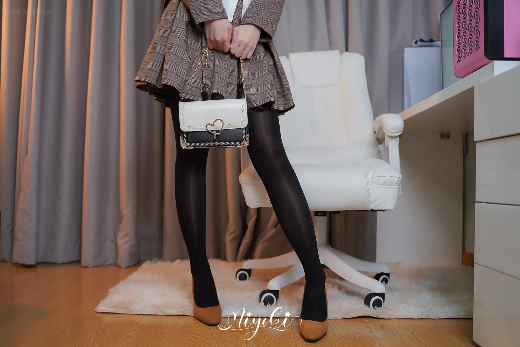 铃木美咲(Misaki Suzuki) - 美人女教师想和我谈恋爱？骗人的吧！第二话(46P+1V_2.6G) 铃木美咲(Misaki Suzuki) - 美人女教师想和我谈恋爱？骗人的吧！第二话(46P+1V_2.6G)_nb01.xyz_0001