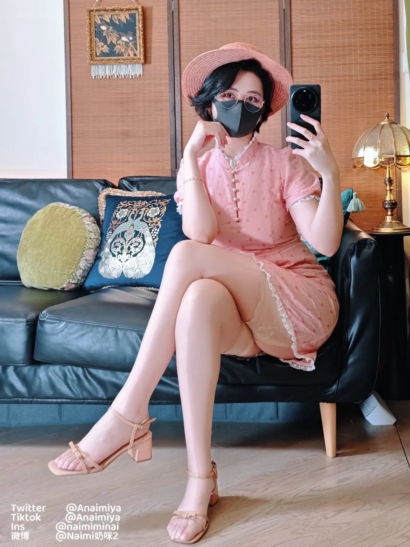 奶咪(@anaimiya) - 2025-09月订阅_粉帽子旗袍(24P+16V_1.5G) 奶咪(@anaimiya) - 2025-09月订阅_粉帽子旗袍(24P+16V_1.5G)_MEITU_20250929_022020701_bat...