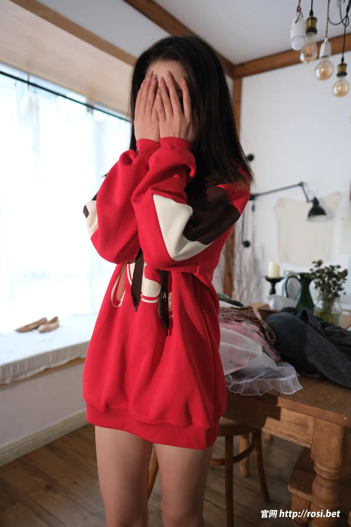 [ROSI写真]2025.12.21 No.5130(107P_65.1M) [ROSI写真]2025.12.21 No.5130(107P_65.1M)_nb01.xyz_0001