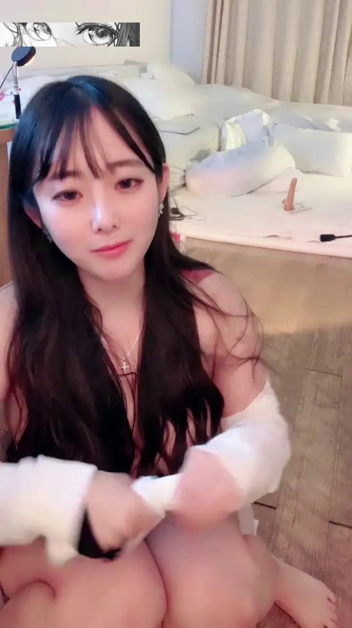 小狐狸 - 娇娇嗲嗲的 声优小魅魔巨乳肥臀(24P+2V+3Gif_3.9G) 小狐狸 - 娇娇嗲嗲的 声优小魅魔巨乳肥臀(24P+2V+3Gif_3.9G)_nb01.xyz_0024 图片8