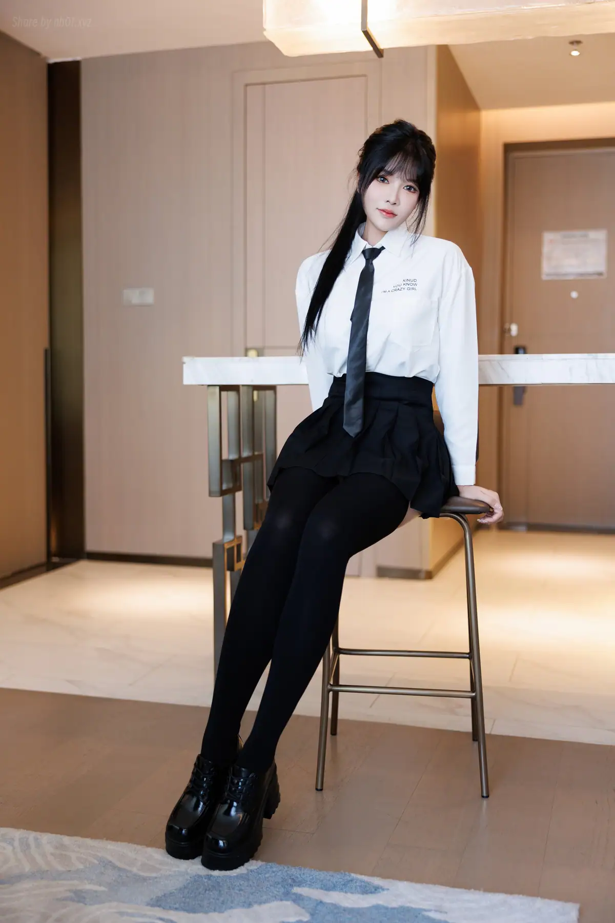 [内购无水印]Na Bi(娜比) - 秀人网模特 学生装(136P_229.5M) [内购无水印]Na Bi(娜比) - 秀人网模特 学生装(136P_229.5M)_nb01.xyz_0001