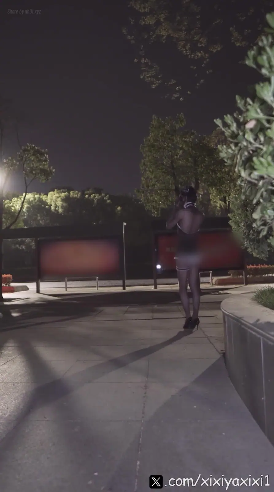 曦曦呀曦曦(@xixiyaxixi) - T024 [1080p] 挂脖露背连衣裙 公交车站旁_bodycon dress bus stop(8P+1V_226.2M) 曦曦呀曦曦(@xixiyaxixi) - T024 [1080p] 挂脖露...