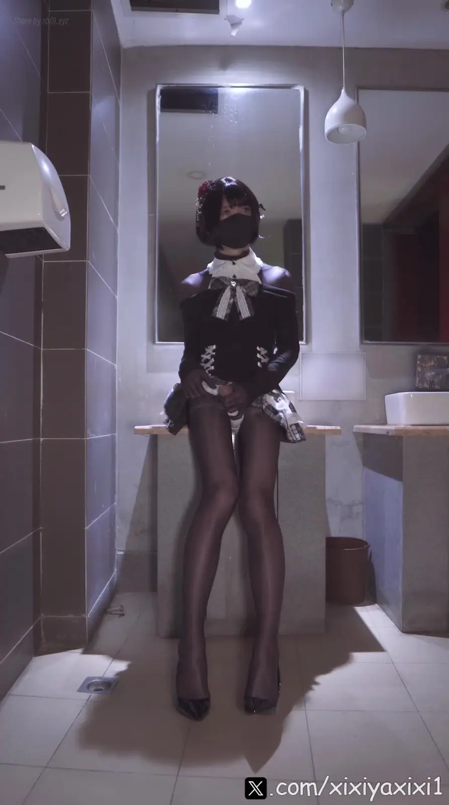 曦曦呀曦曦(@xixiyaxixi) - T042 甜辣哥特风系黑色露肩显瘦上衣+格纹蛋糕裙 公共厕所_Off-the-shoulder knitwear public restroom(7P+1V_244.8M) 曦曦呀曦曦(@xixiyax...