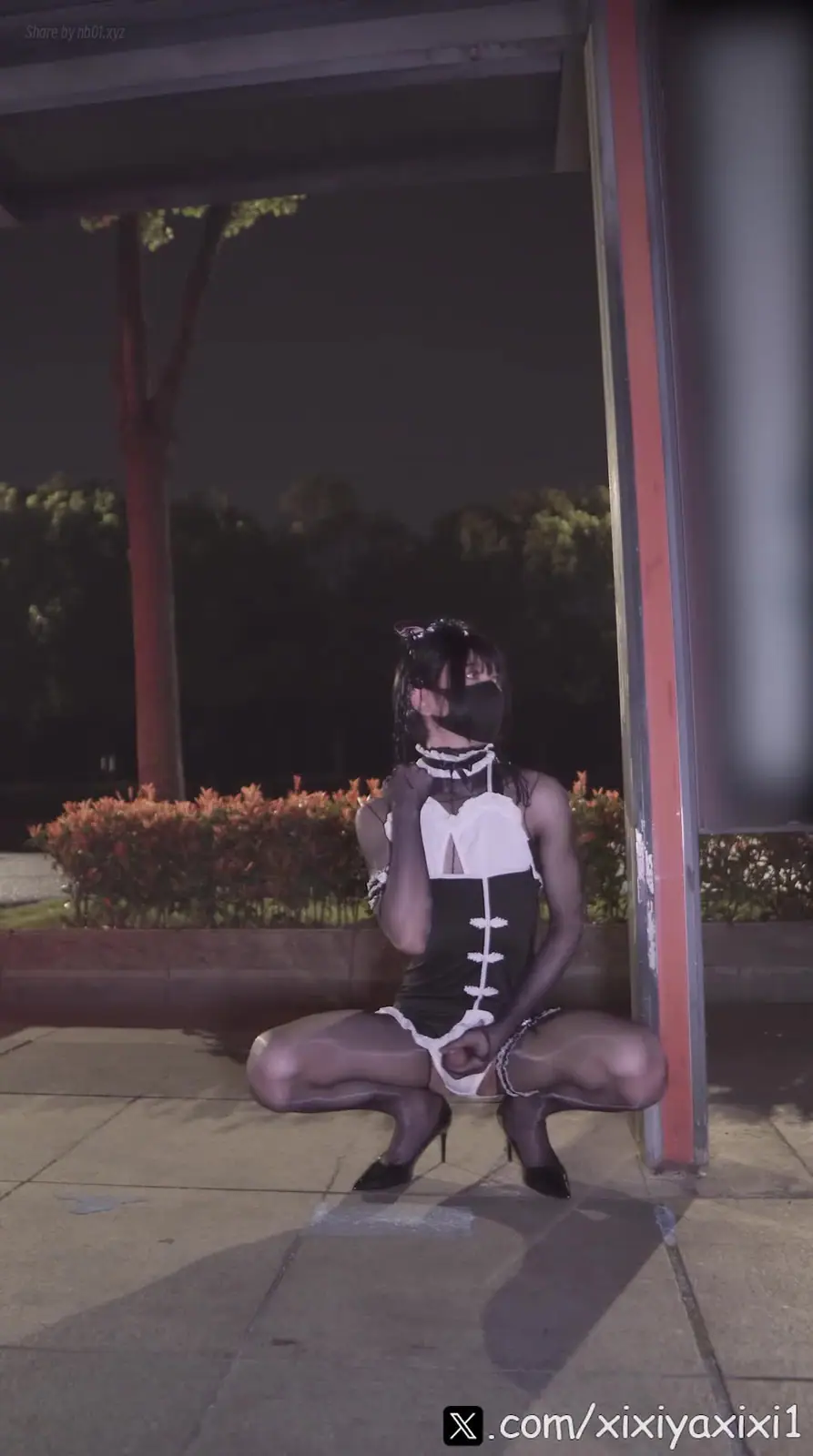 曦曦呀曦曦(@xixiyaxixi) - T024 [1080p] 挂脖露背连衣裙 公交车站旁_bodycon dress bus stop(8P+1V_226.2M) 曦曦呀曦曦(@xixiyaxixi) - T024 [1080p] 挂脖露...