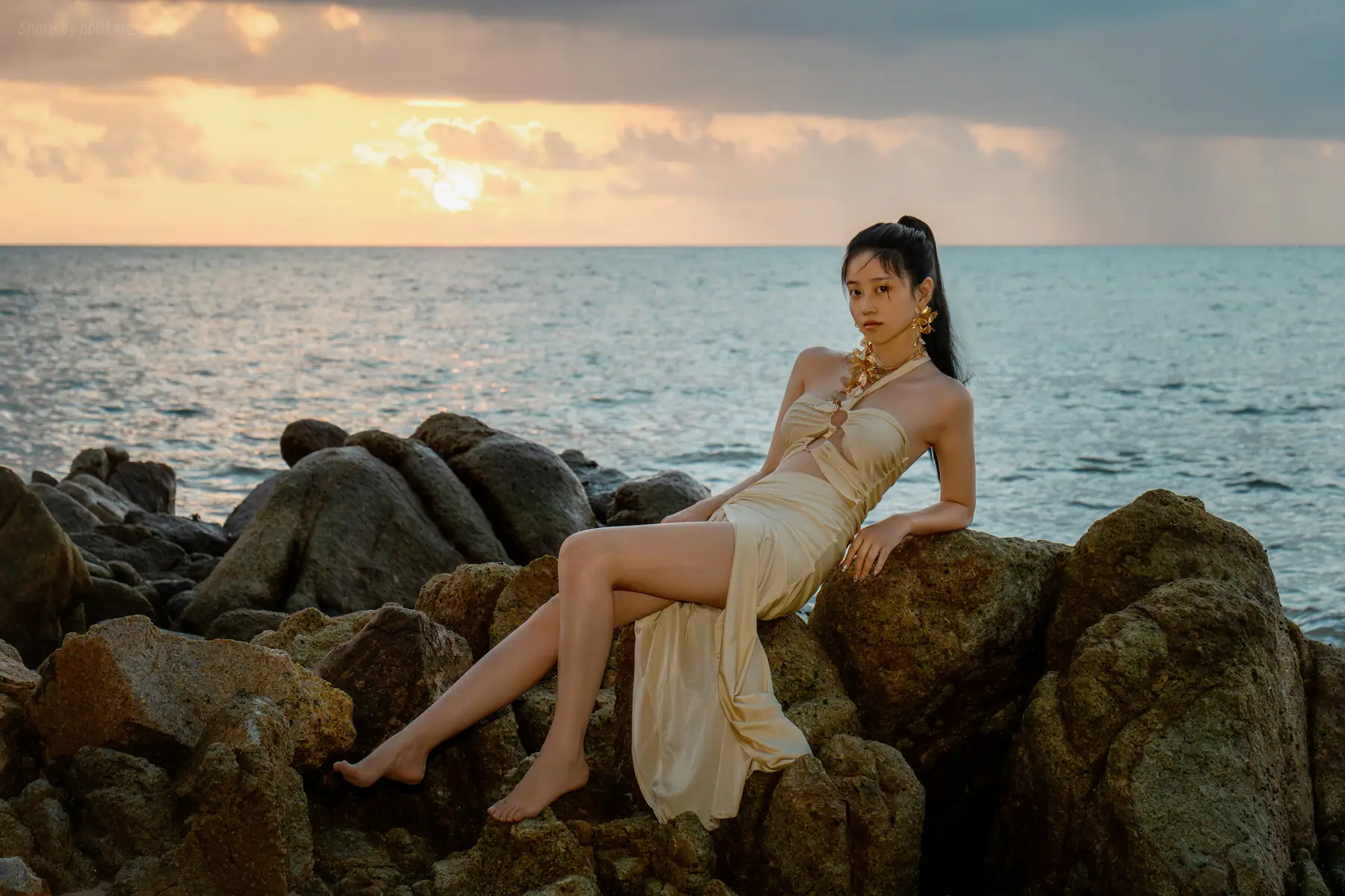 年年Nnian - 海边维纳斯(80P_367.6M) 年年Nnian - 海边维纳斯(80P_367.6M)_nb01.xyz_0011 图片2