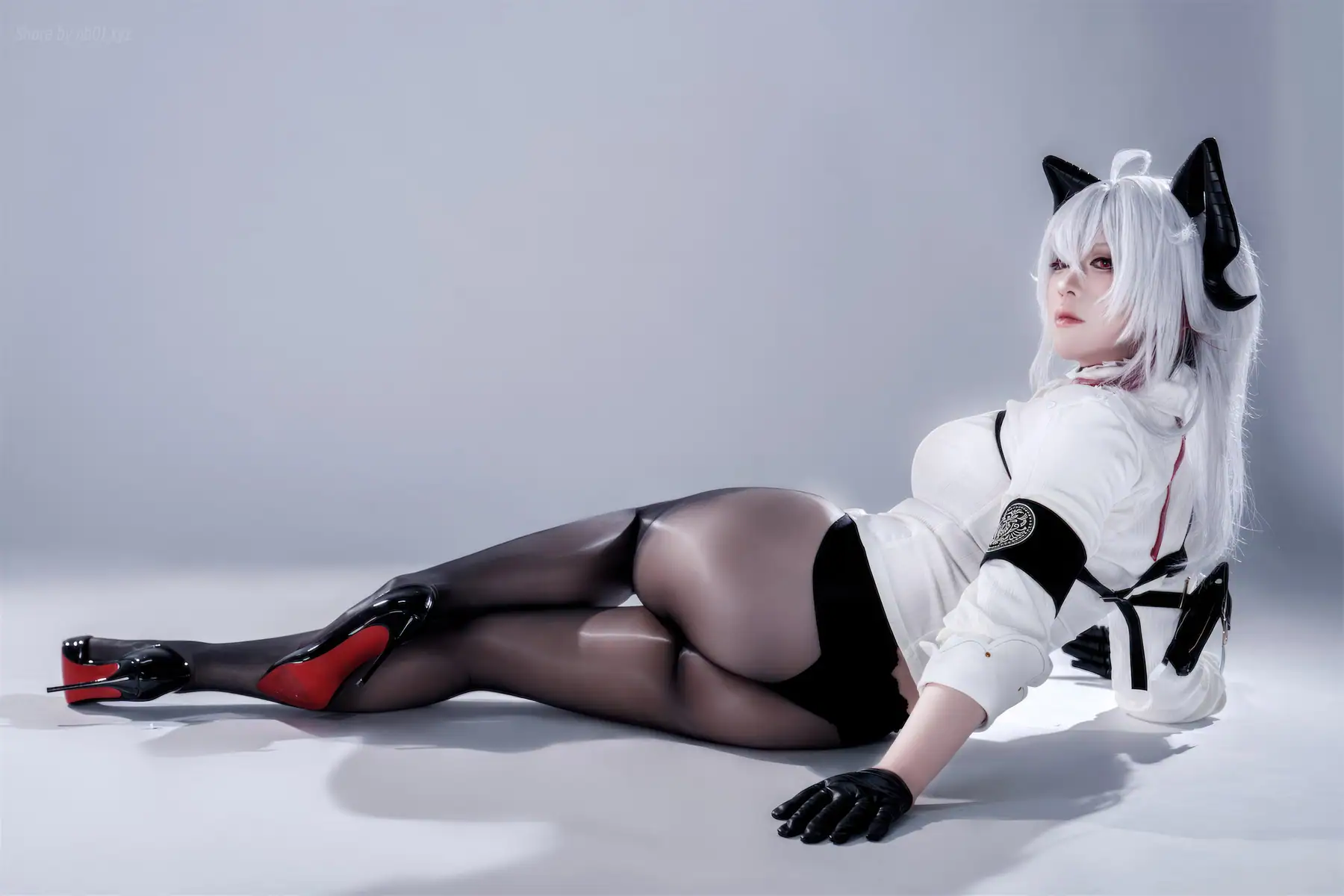 半半子 - 鸣潮 赞妮(57P_43.9M) 半半子 - 鸣潮 赞妮(57P_43.9M)_nb01.xyz_0025 图片7