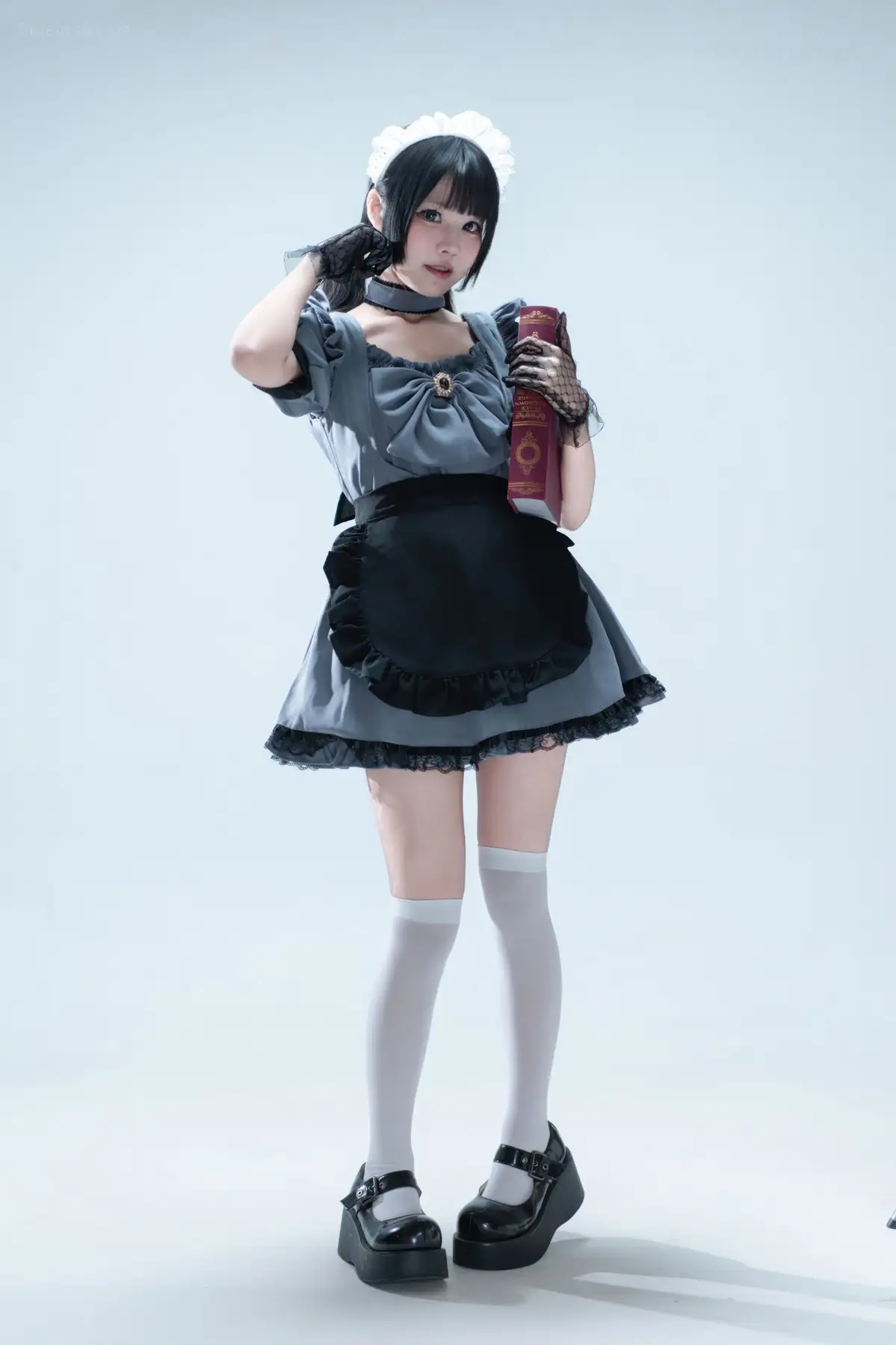 清水凪 - 手提箱与灰色女仆(80P_163.0M) 清水凪 - 手提箱与灰色女仆(80P_163.0M)_nb01.xyz_0001