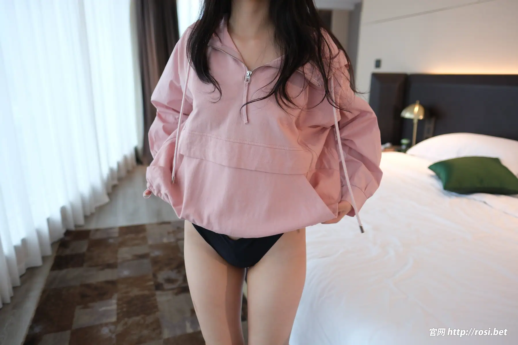 [ROSI写真]2026.01.23 No.5163(75P_41.8M) [ROSI写真]2026.01.23 No.5163(75P_41.8M)_nb01.xyz_0004 图片2