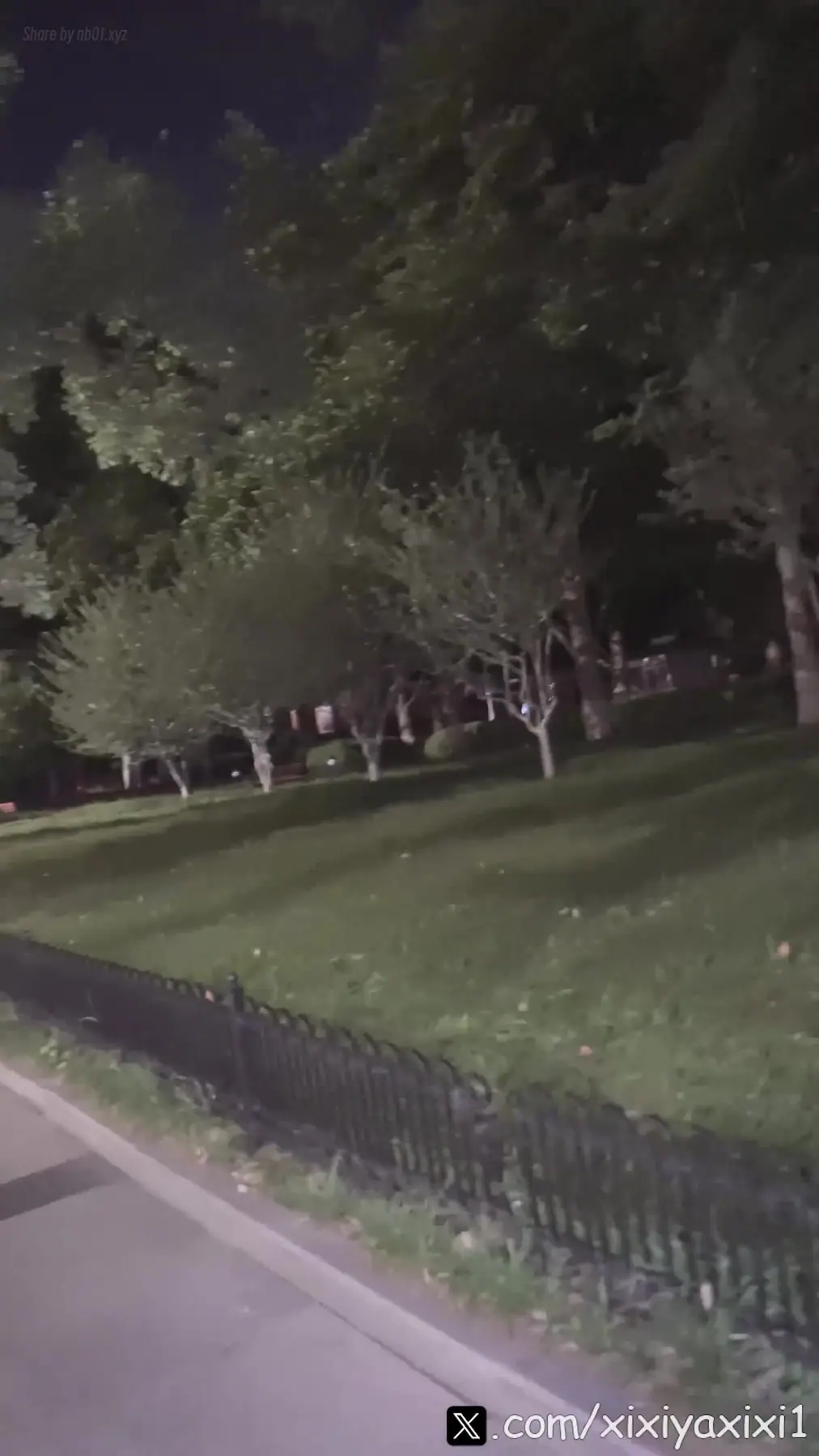 曦曦呀曦曦(@xixiyaxixi) - T033 [4K] 短衬衫JK裙人行道 short-sleeved shirt JK skirt sidewalk(8P+1V_972.3M) 曦曦呀曦曦(@xixiyaxixi) - T033 [4K...