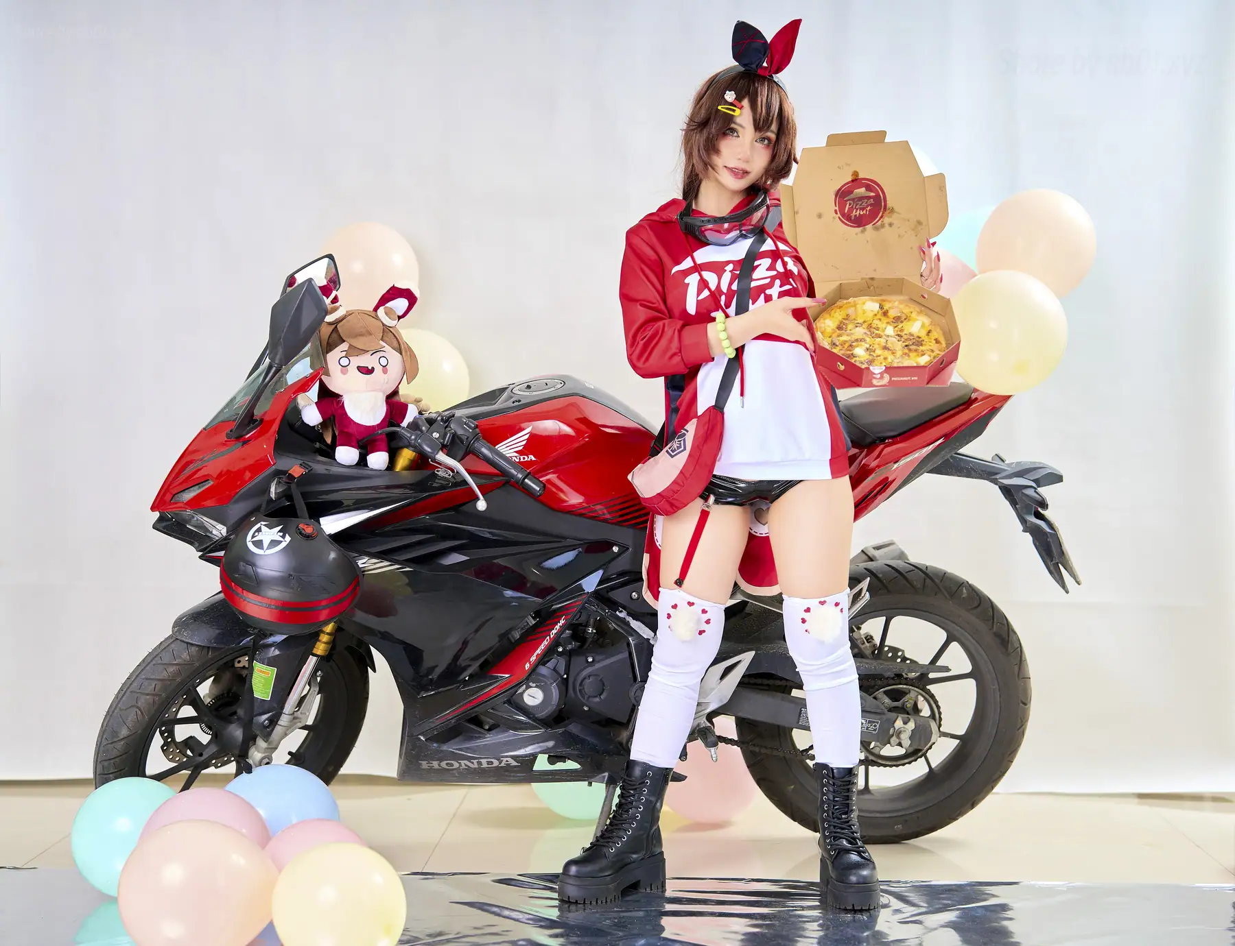 Joyce Lin - Amber Pizza Genshin Impact(37P_113.2M) Joyce Lin - Amber Pizza Genshin Impact(37P_113.2M)_nb01.xyz_0001