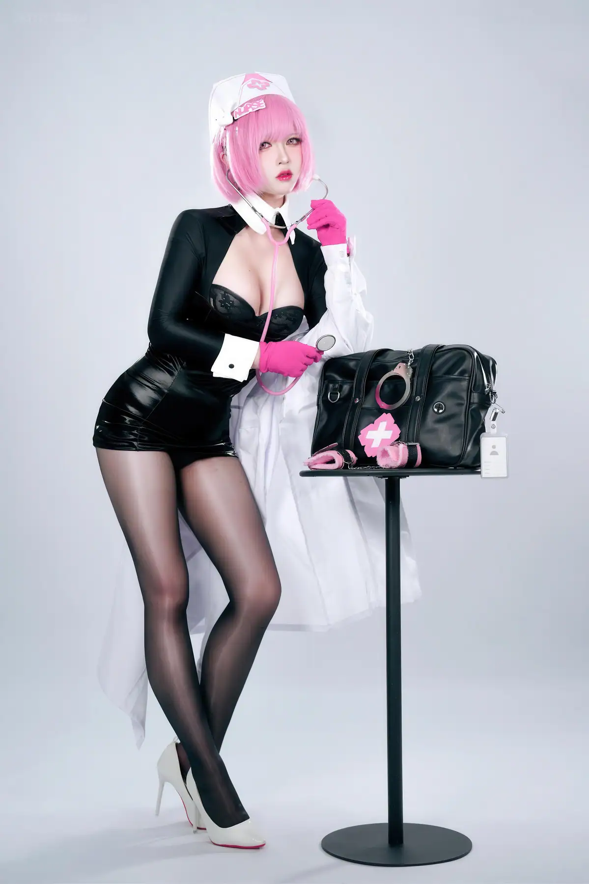 半半子 - 王医生(56P_131.5M) 半半子 - 王医生(56P_131.5M)_nb01.xyz_0002 图片2