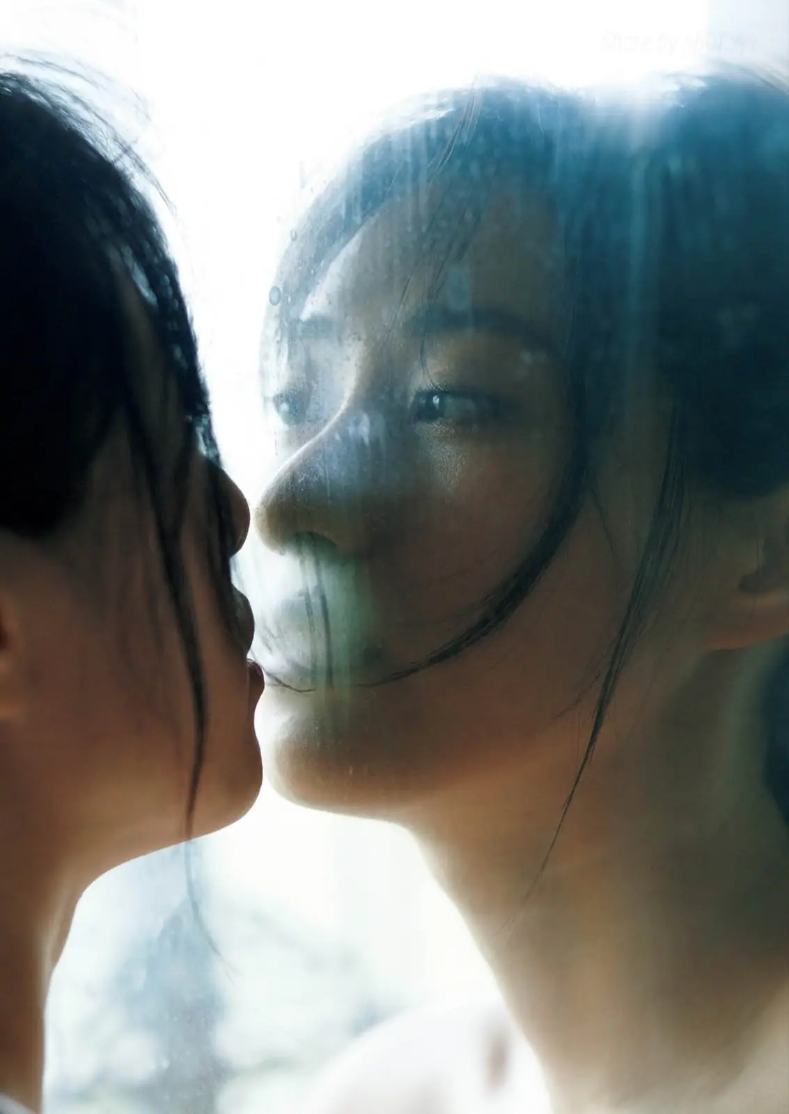 Someya Yuka(染谷有香) - ヌード写真集「赤いアルバム 2015-2025」(166P_34.2M) Someya Yuka(染谷有香) - ヌード写真集「赤いアルバム 2015-2025」(166P_34.2M)_nb01.xyz...