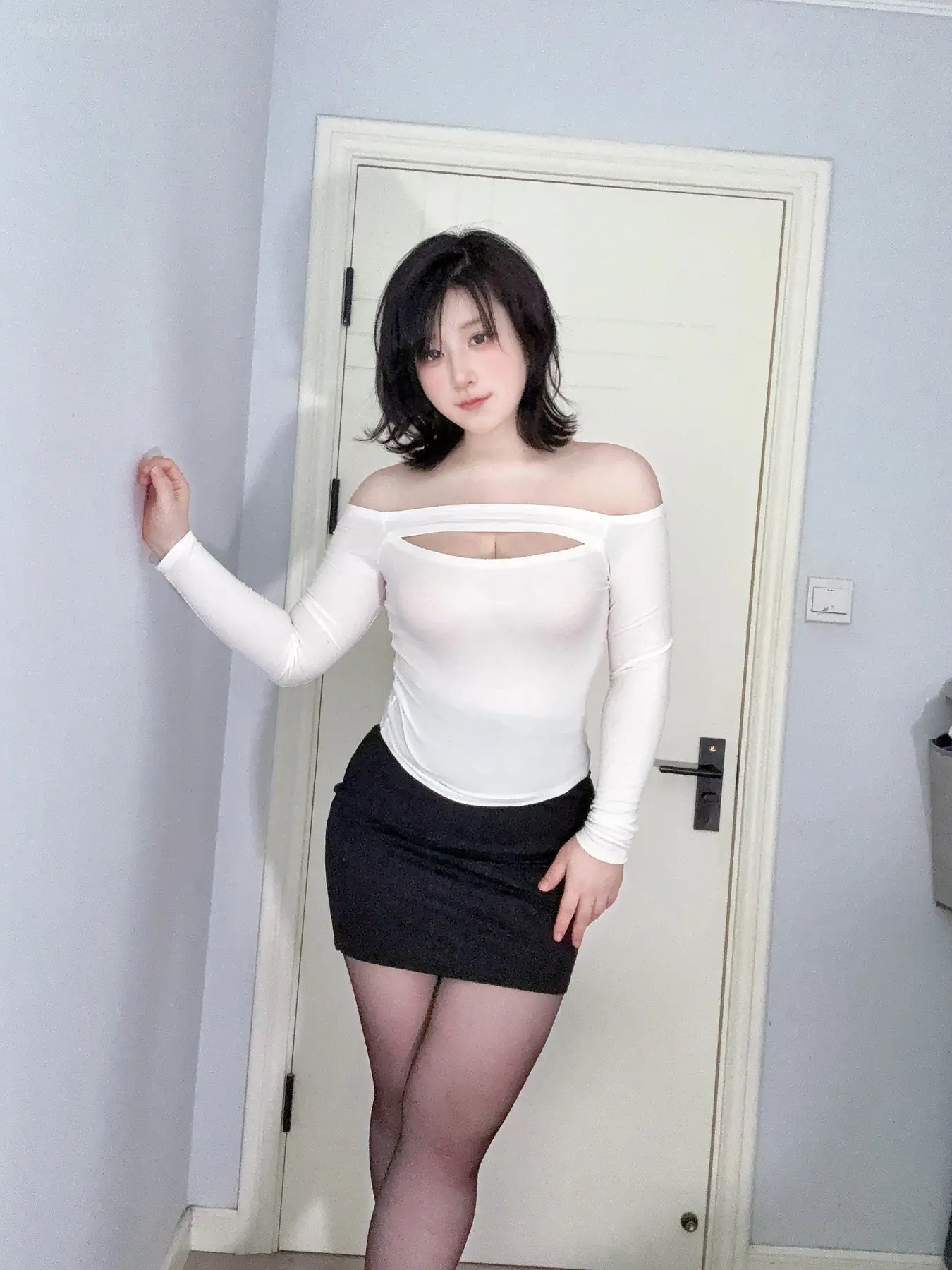 Zyra秋 - 妈妈的裙子(47P_47.5M) Zyra秋 - 妈妈的裙子(47P_47.5M)_nb01.xyz_0001