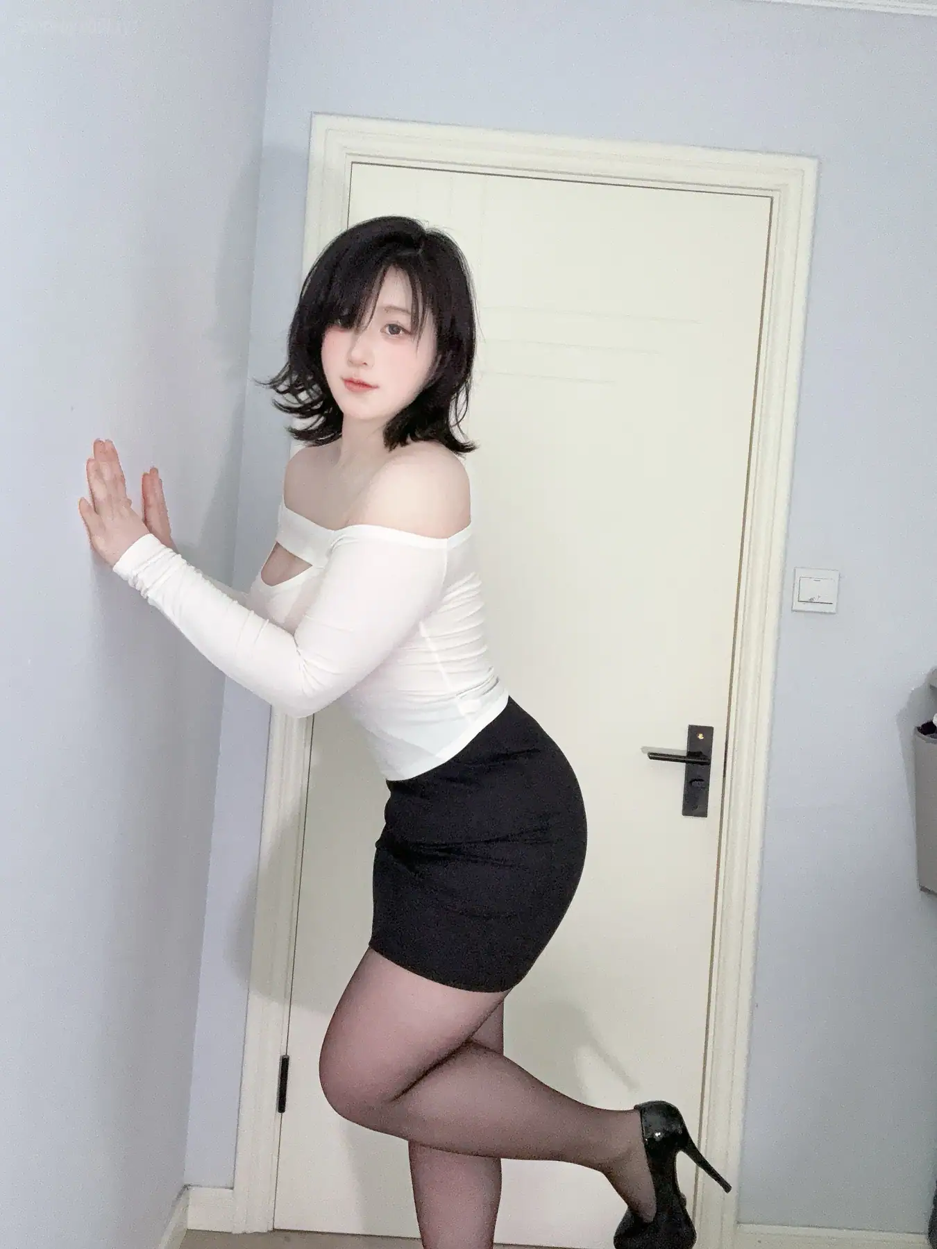 Zyra秋 - 妈妈的裙子(47P_47.5M) Zyra秋 - 妈妈的裙子(47P_47.5M)_nb01.xyz_0023 图片2