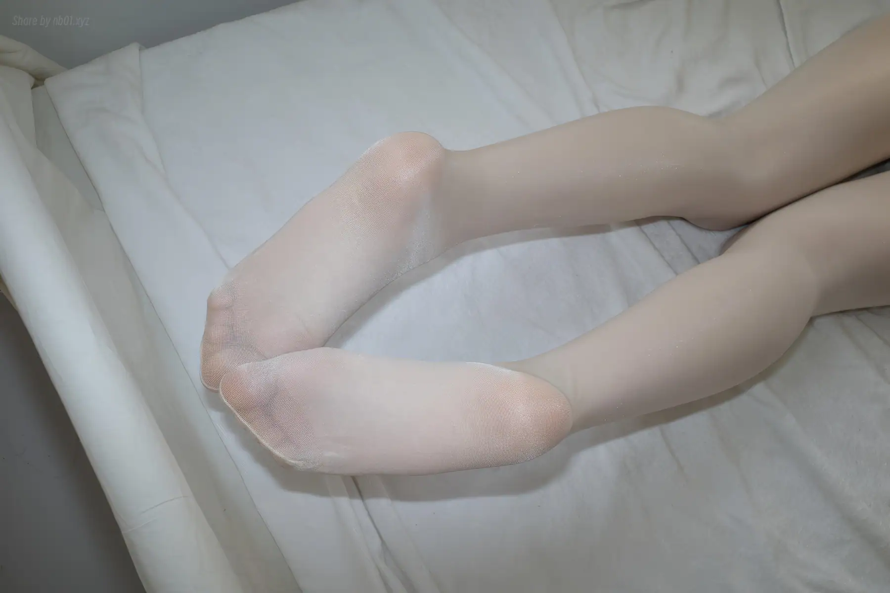 [森萝财团写真]内部写真 小夜 40D闪闪舍宾袜(79P_377.9M) [森萝财团写真]内部写真 小夜 40D闪闪舍宾袜(79P_377.9M)_nb01.xyz_0004 图片2