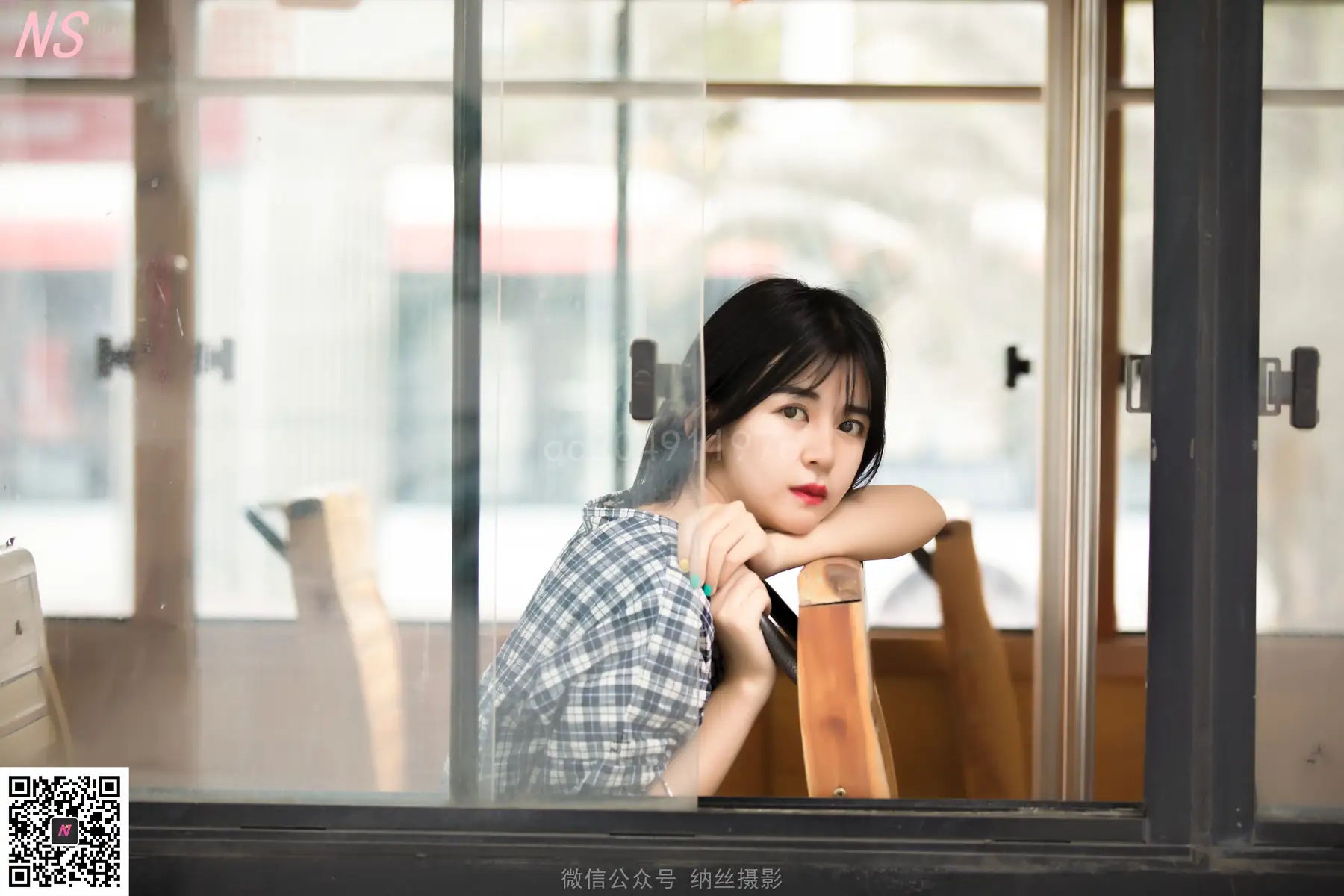 [NS纳丝摄影]No.012 YOM公交站肉丝女神(33P_255.0M) [NS纳丝摄影]No.012 YOM公交站肉丝女神(33P_255.0M)_nb01.xyz_0001