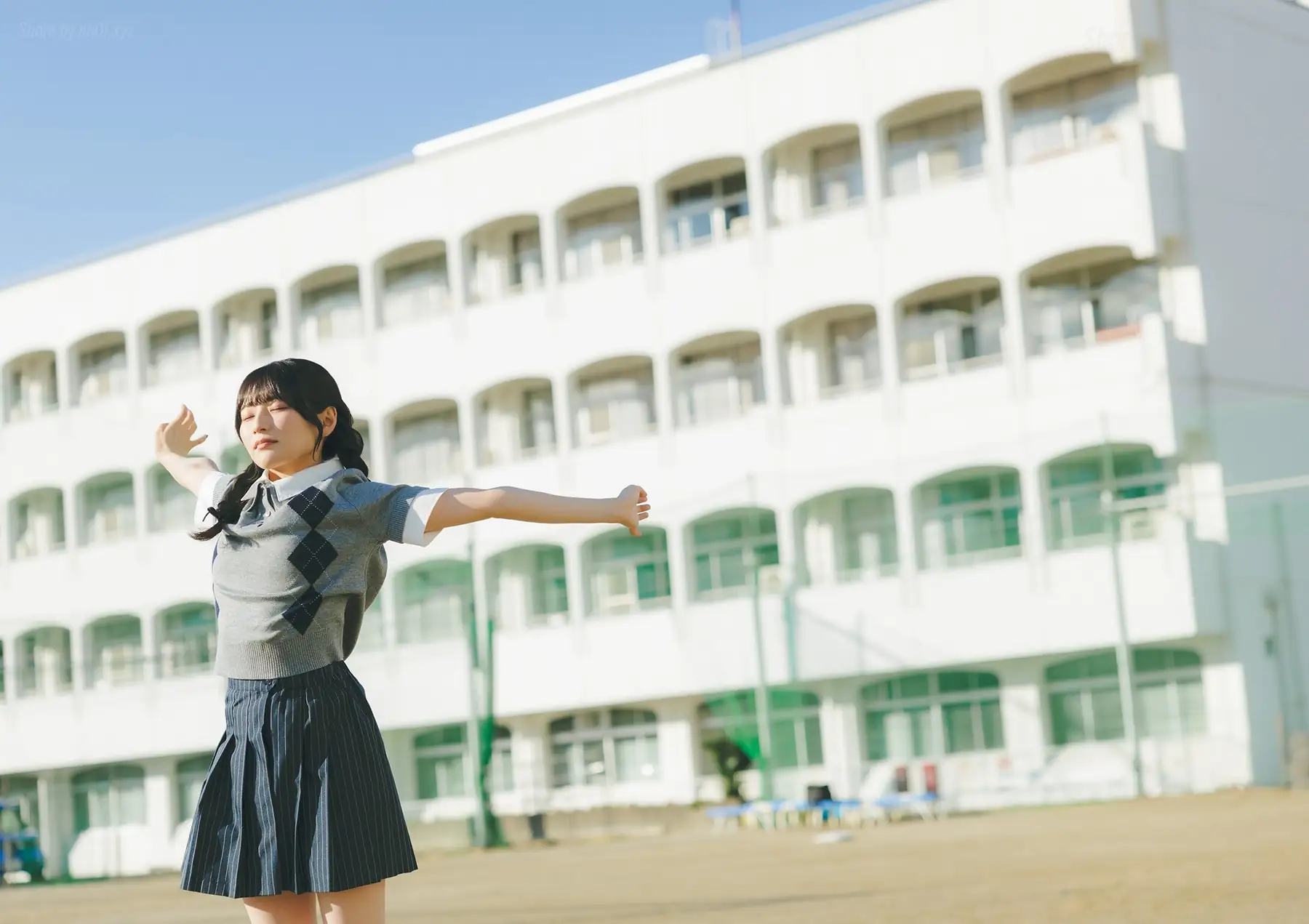 Hina Aoki(青木陽菜) - フォトブック Nostalgia(123P_45.8M) Hina Aoki(青木陽菜) - フォトブック Nostalgia(123P_45.8M)_nb01.xyz_0074 图片5