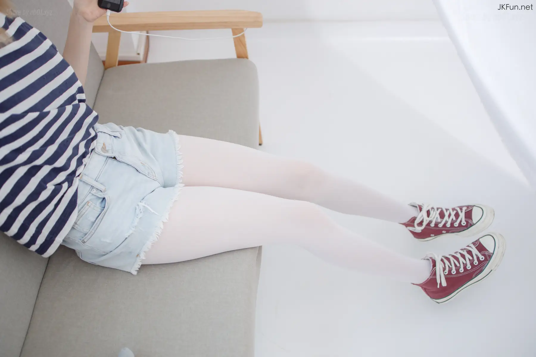 森萝财团 - JKFUN-020 Aika 80D白丝牛仔热裤(98P+1V_1.7G) 森萝财团 - JKFUN-020 Aika 80D白丝牛仔热裤(98P+1V_1.7G)_nb01.xyz_0001