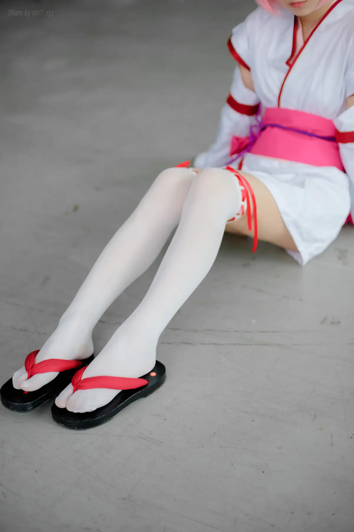 森萝财团 - FREE-002 漫展cosplay白丝长腿特写(15P_35.5M) 森萝财团 - FREE-002 漫展cosplay白丝长腿特写(15P_35.5M)_nb01.xyz_0004 图片3
