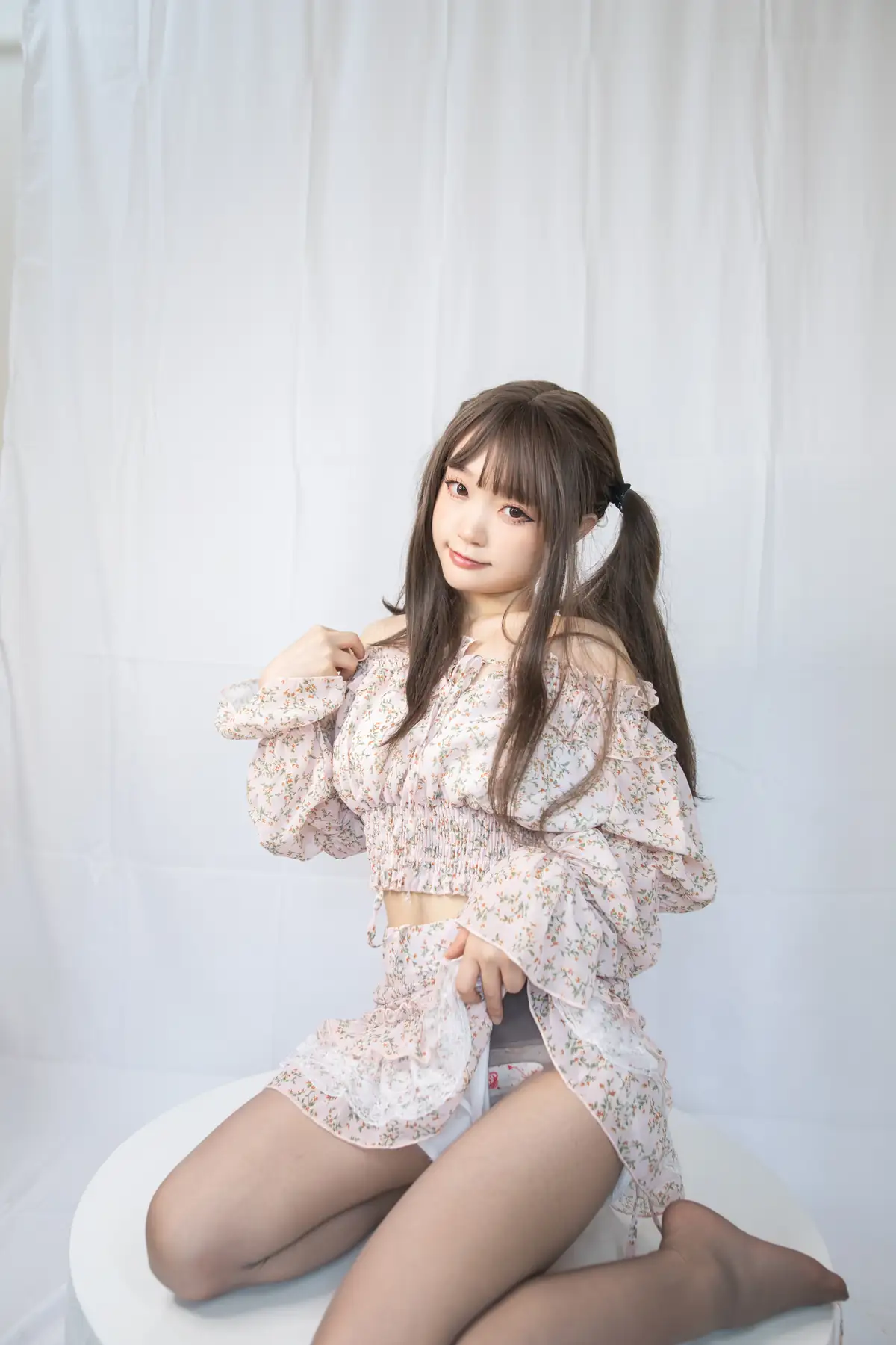 神沢永莉 - 灰丝花裙子(26P_83.7M) 神沢永莉 - 灰丝花裙子(26P_83.7M)_nb01.xyz_0020 图片5