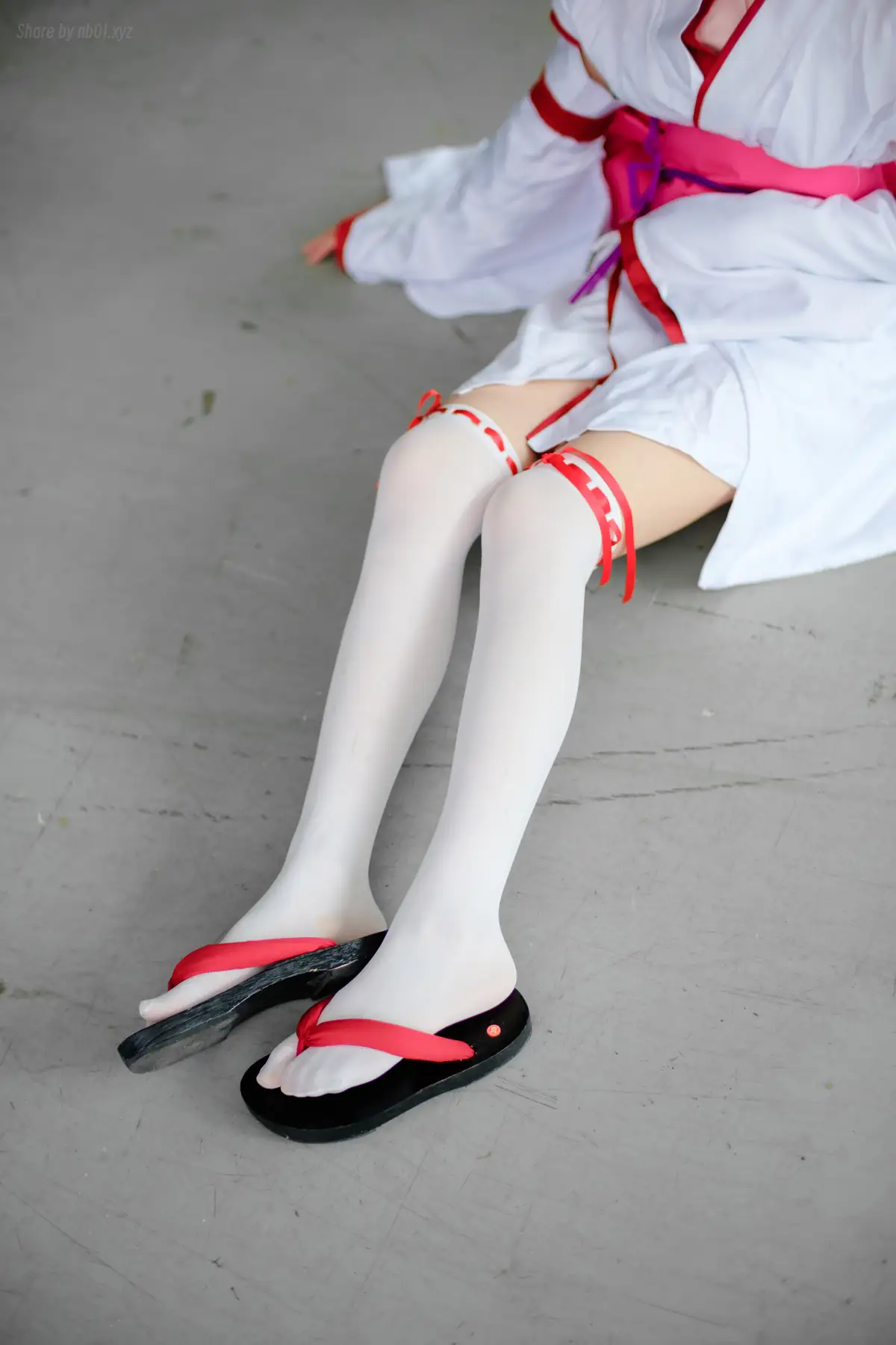 森萝财团 - FREE-002 漫展cosplay白丝长腿特写(15P_35.5M) 森萝财团 - FREE-002 漫展cosplay白丝长腿特写(15P_35.5M)_nb01.xyz_0015 图片8