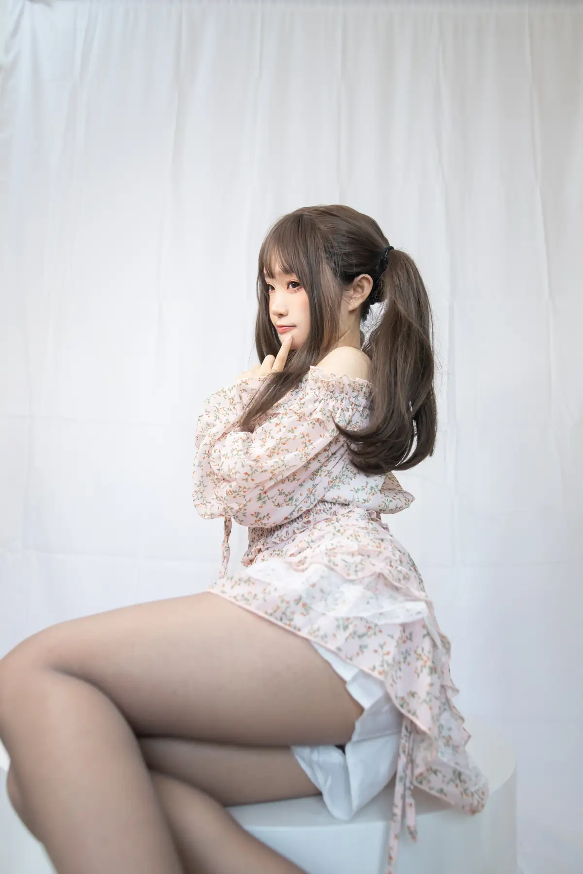 神沢永莉 - 灰丝花裙子(26P_83.7M) 神沢永莉 - 灰丝花裙子(26P_83.7M)_nb01.xyz_0012 图片3