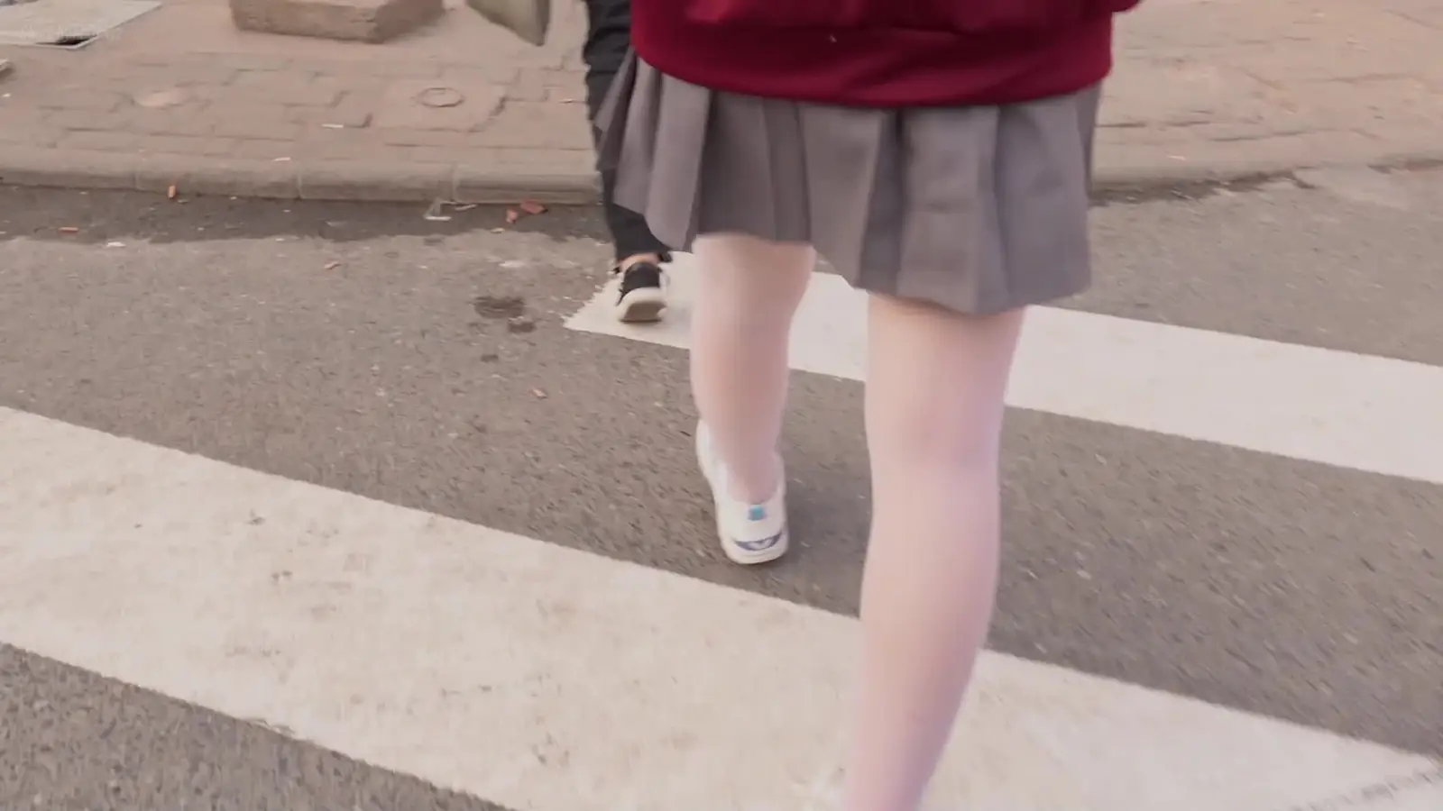 森萝财团 - VIDEO-005 户外慢动作 15D白丝 R16 小夜(1V_1.4G) 森萝财团 - VIDEO-005 户外慢动作 15D白丝 R16 小夜(1V_1.4G)_nb01.xyz@Video_0001_00h04m31s 图片4