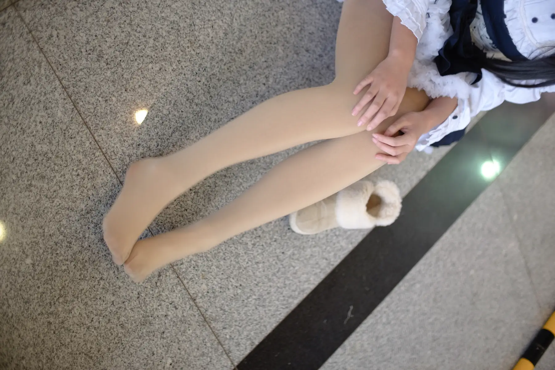 森萝财团 - FREE-007 白丝+黑丝短裙制服装室外写真(83P_383.2M) 森萝财团 - FREE-007 白丝+黑丝短裙制服装室外写真(83P_383.2M)_nb01.xyz_0070 图片6
