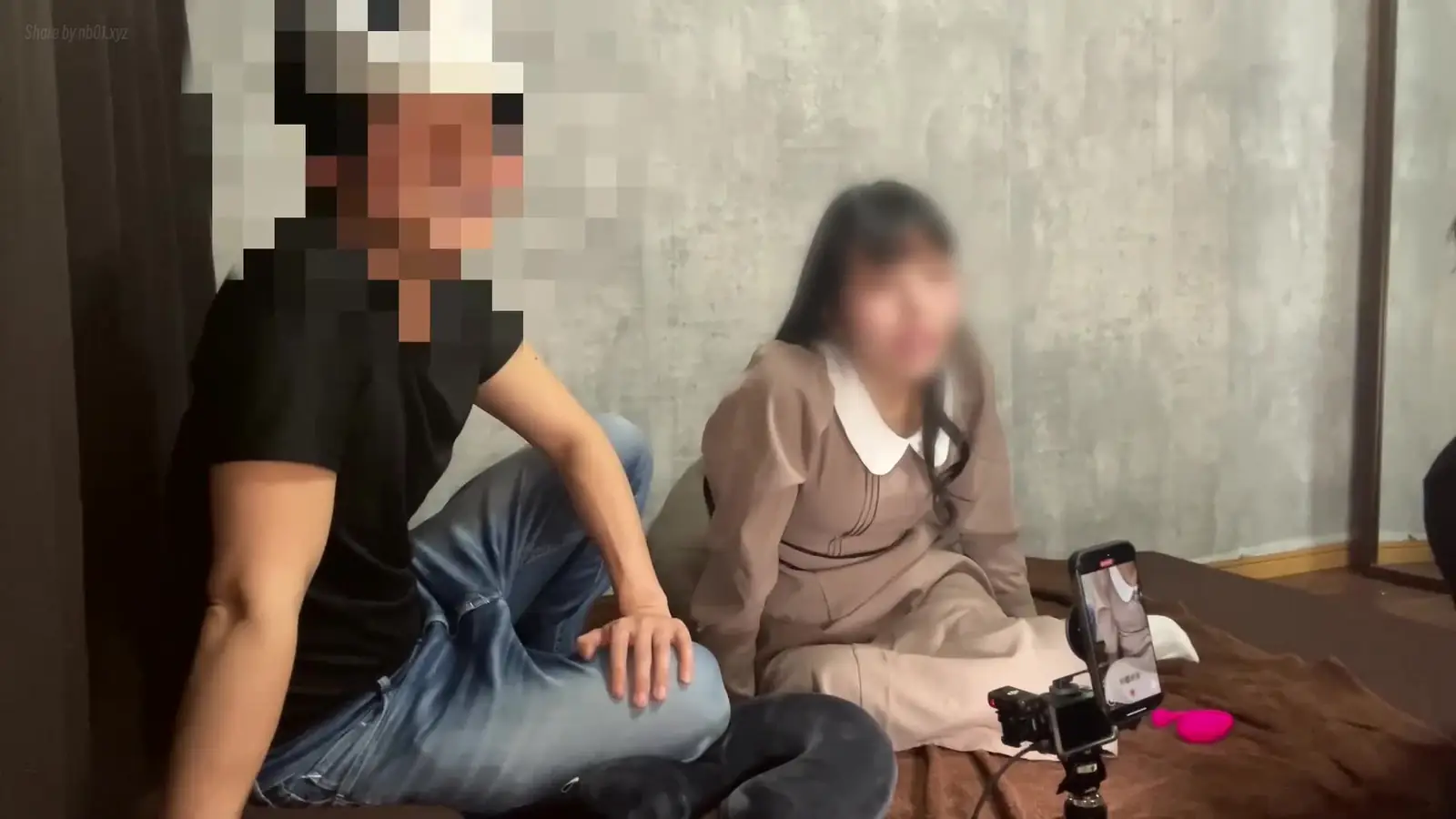 [CandFans]@ntr_secret - ハプバー通いがやめられない潮吹きド淫乱人妻ゆみ　セフレをヤリ部屋に連れ込み初めての公開セックス(7P+1V_2.3G) [CandFans]@ntr_secret - ハプバー通いがやめられない潮...
