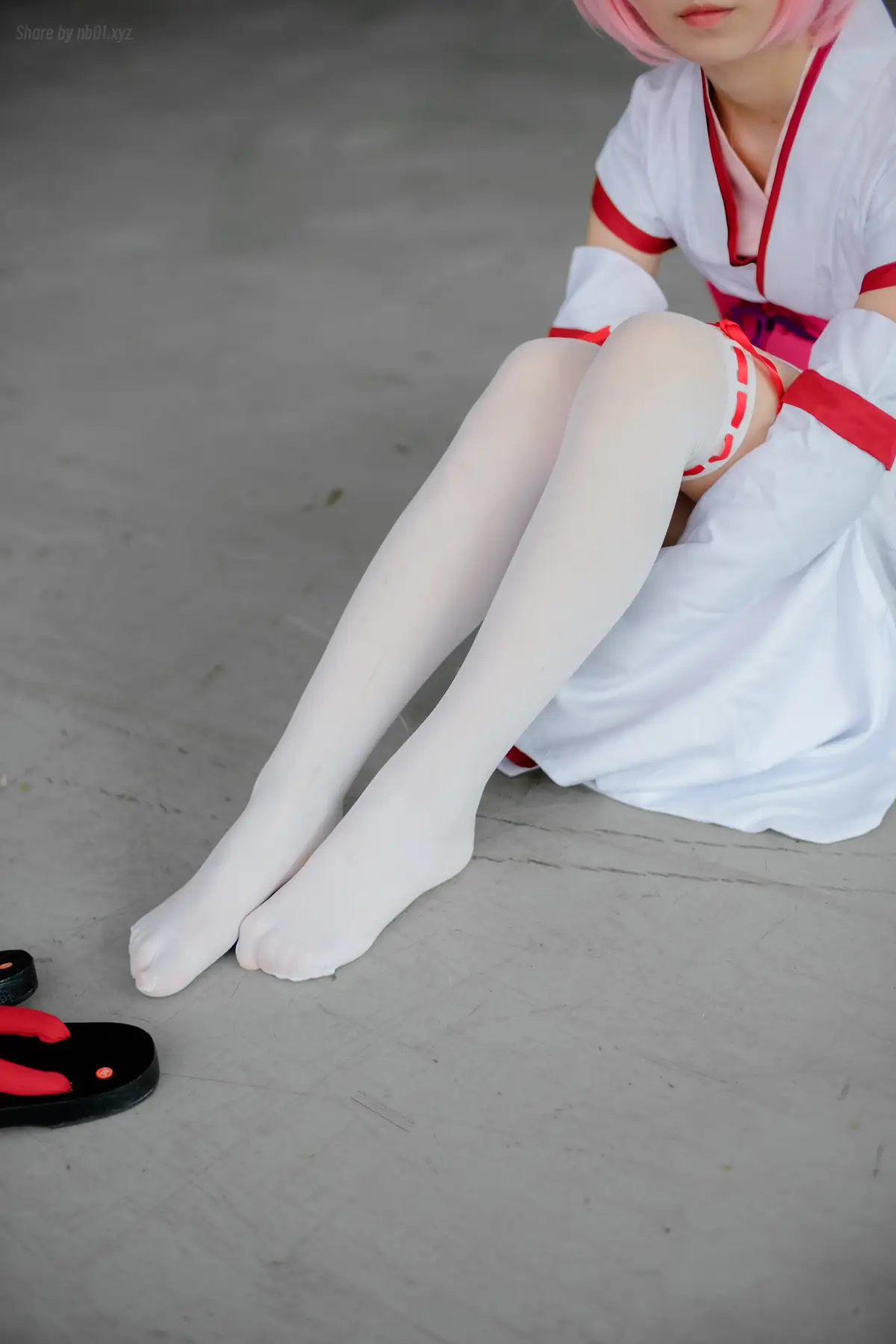 森萝财团 - FREE-002 漫展cosplay白丝长腿特写(15P_35.5M) 森萝财团 - FREE-002 漫展cosplay白丝长腿特写(15P_35.5M)_nb01.xyz_0005 图片4