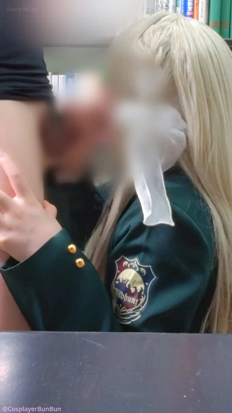 ぶんコス(@CosplayerBunbun) - 2026-05-09_【縦動画♡】「先生、限界ですかっ♡奥にたくさん出してください♡」湿度高めな図書室でいちゃラブえっち♡_蔚蓝档案 樱井美代_4042253(6P+1V_2.3G) ぶんコス(...