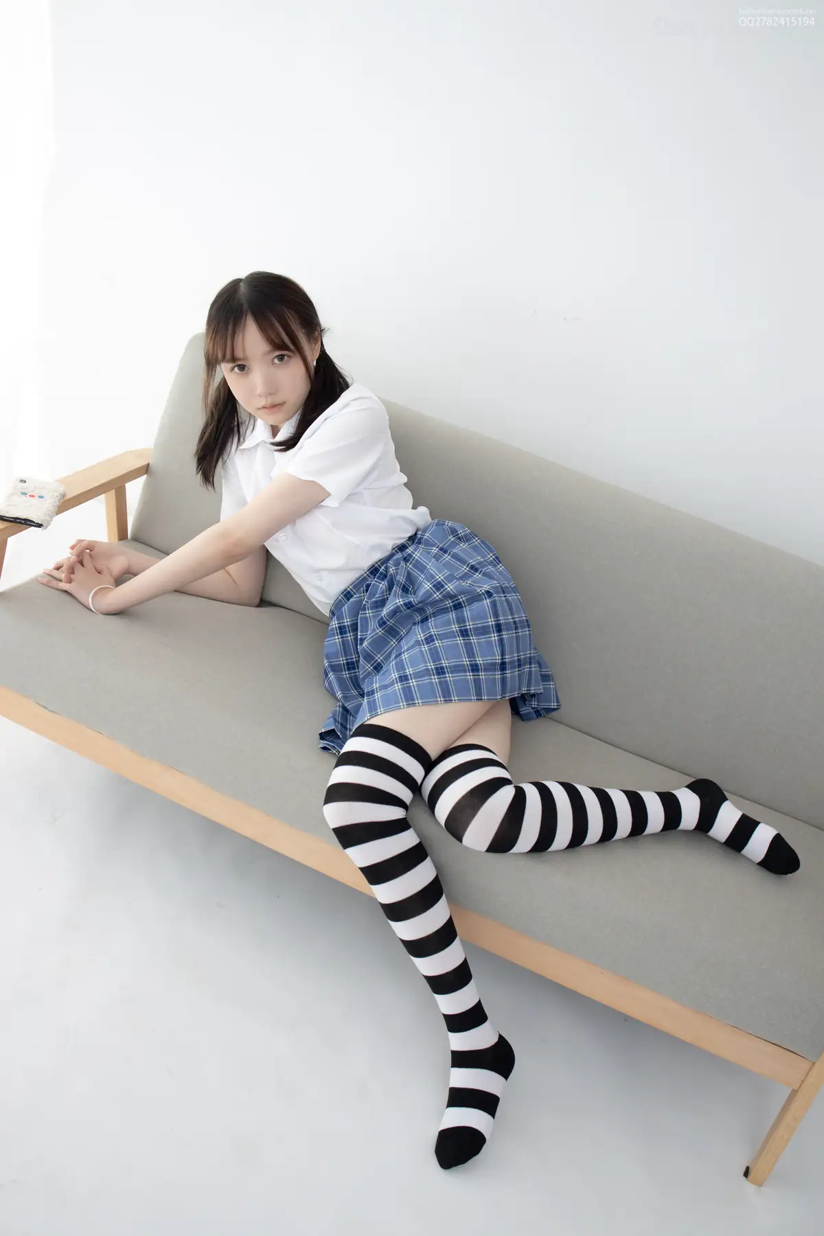 森萝财团 - JKFUN-042 Aika 百元团定制1-4 黑白高筒袜(36P+1V_1.4G) 森萝财团 - JKFUN-042 Aika 百元团定制1-4 黑白高筒袜(36P+1V_1.4G)_nb01.xyz_0001