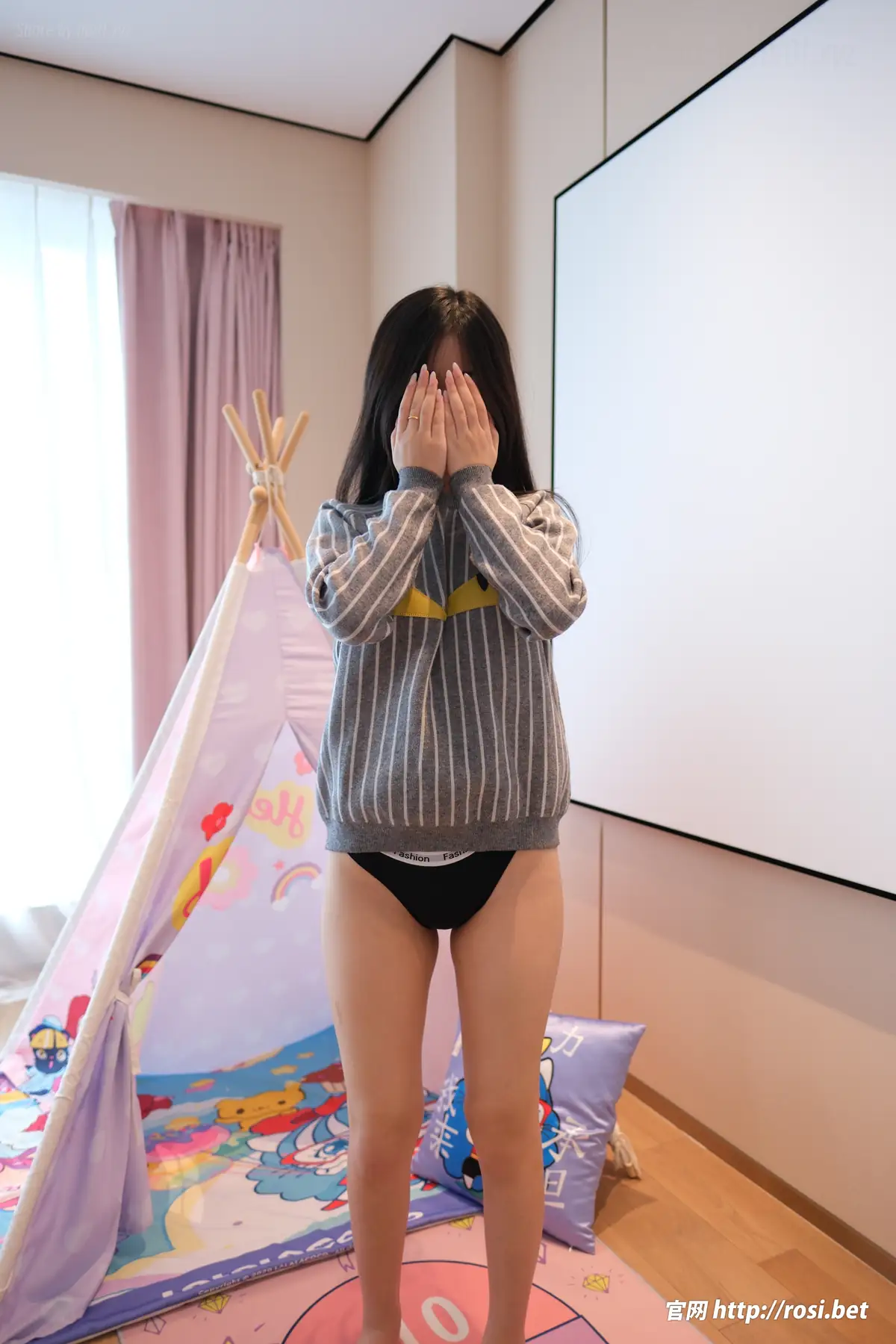 [ROSI写真]2026.06.04 No.5295(76P_142.5M) [ROSI写真]2026.06.04 No.5295(76P_142.5M)_nb01.xyz_0001