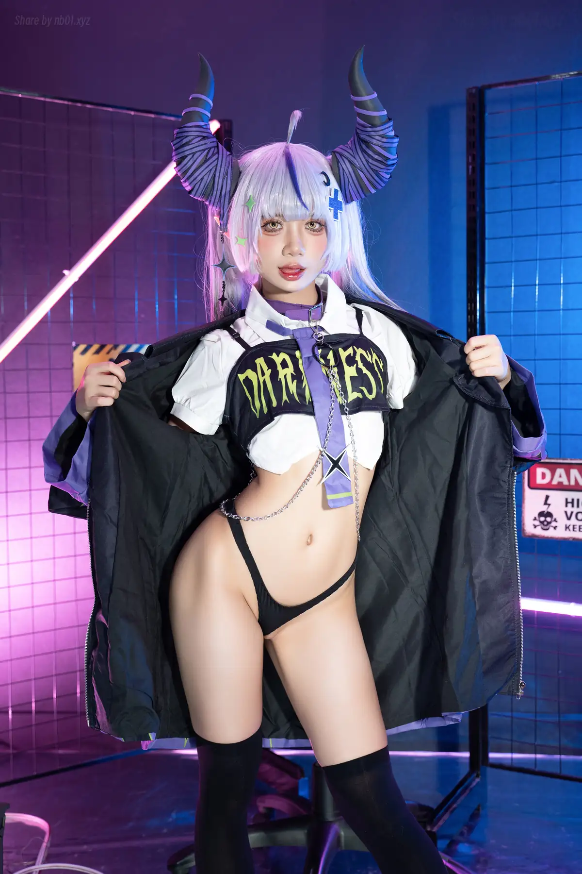 PoppaChan - Laplus in New Outfit(46P+11V_1023.0M) PoppaChan - Laplus in New Outfit(46P+11V_1023.0M)_nb01.xyz_0004 图片3