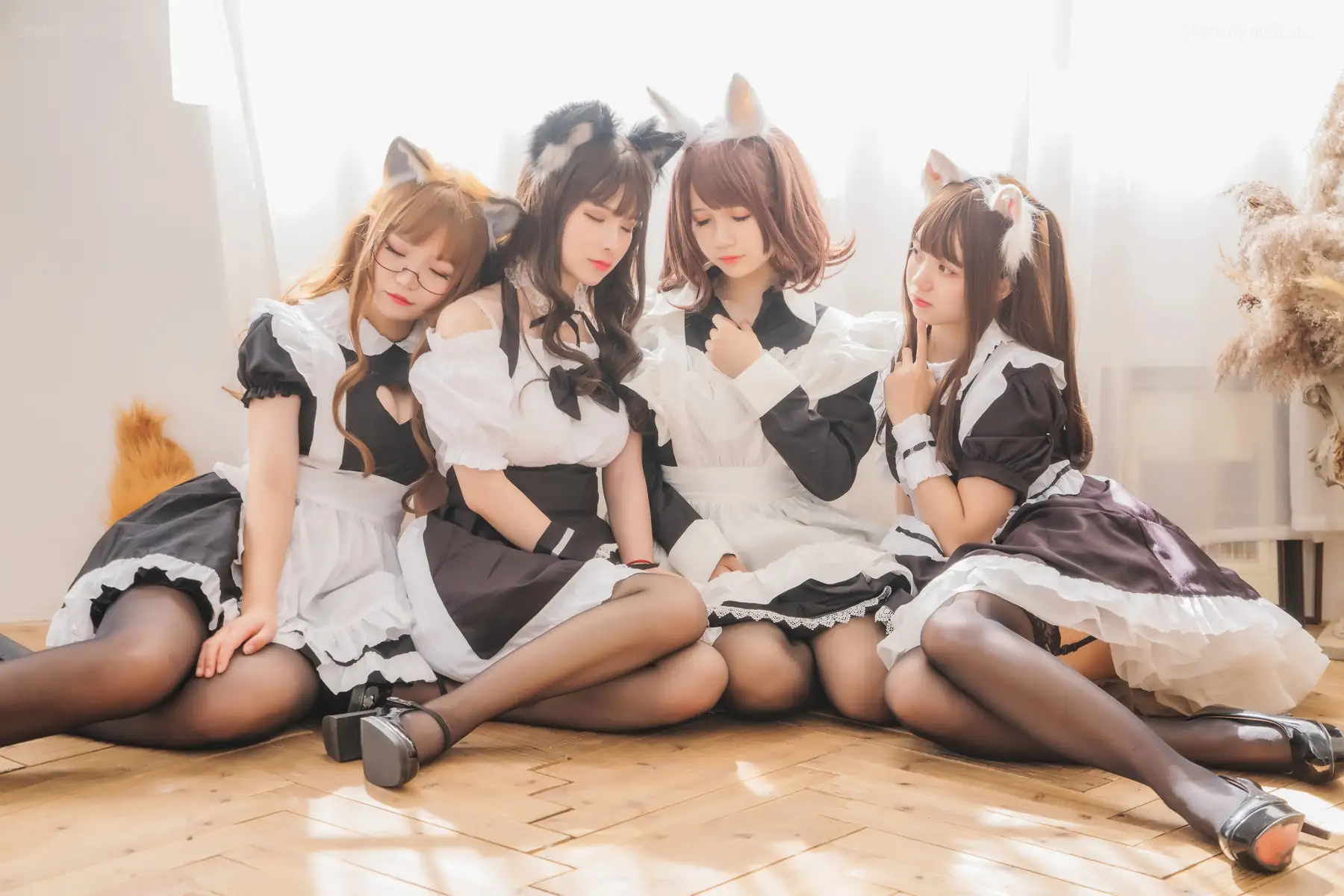 Yoko宅夏 &小野 & 白金Saki & 前羽rr - 四人成双女友(176P_1.4G) Yoko宅夏 &小野 & 白金Saki & 前羽rr - 四人成双女友(176P_1.4G)_nb01.xyz_0108 图片4