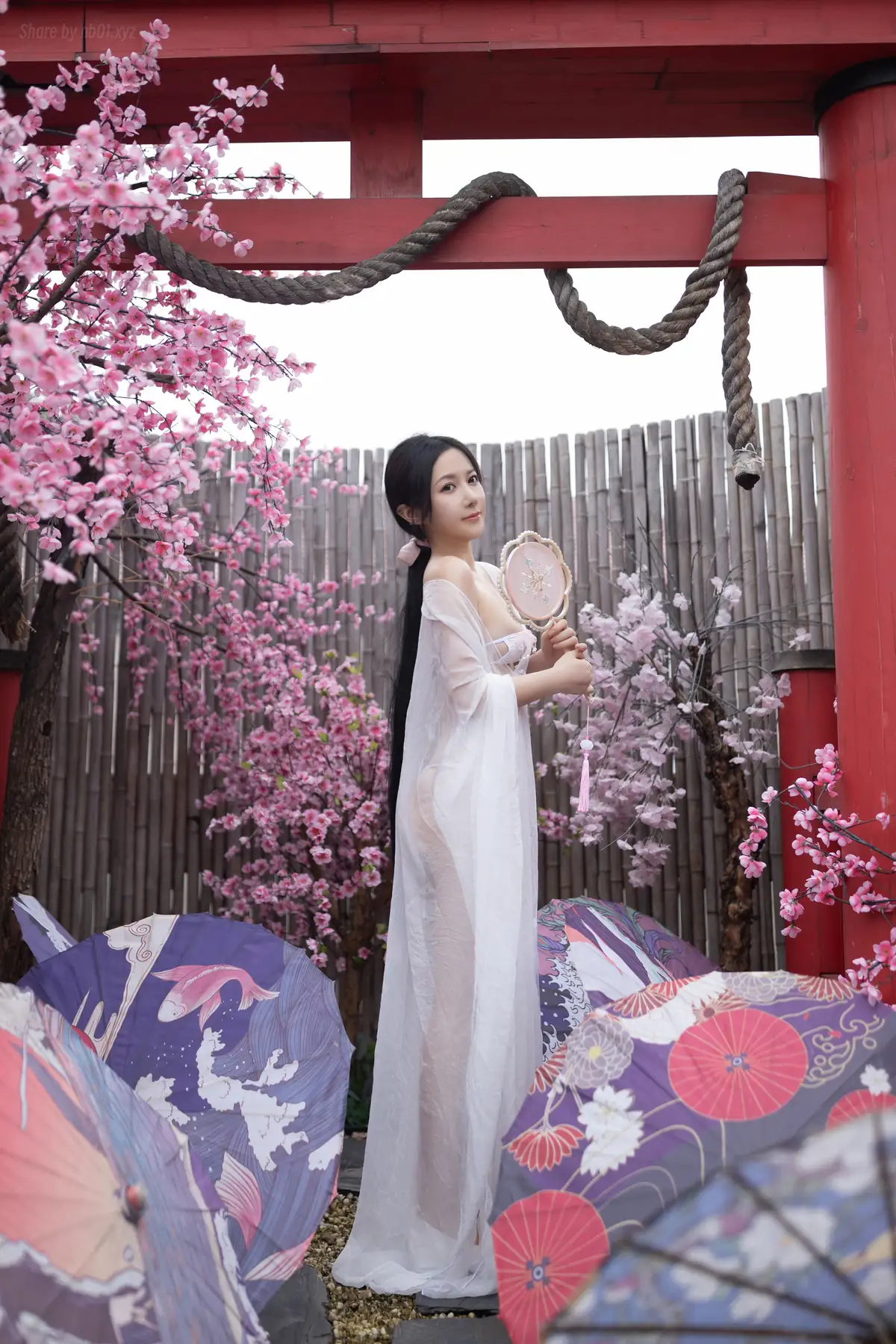 [内购无水印]鱼子酱Fish - 花想容(120P_864.1M) [内购无水印]鱼子酱Fish - 花想容(120P_864.1M)_nb01.xyz_0001