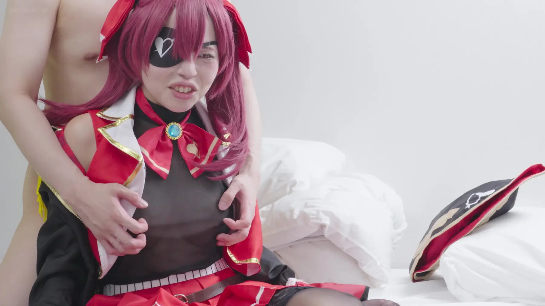 Sugar blush - 2026-06-15_【本編完全顔出し＆真正中出し】ホ○宝〇マ○○現役コミ〇売り子なアサラーうわキツ素人レイヤーさんと船長コスで汗だく本気セックス♥最後はビュルビュルとぶっ濃い精子を中出しされてアヘ声痙攣絶頂♥_ho...