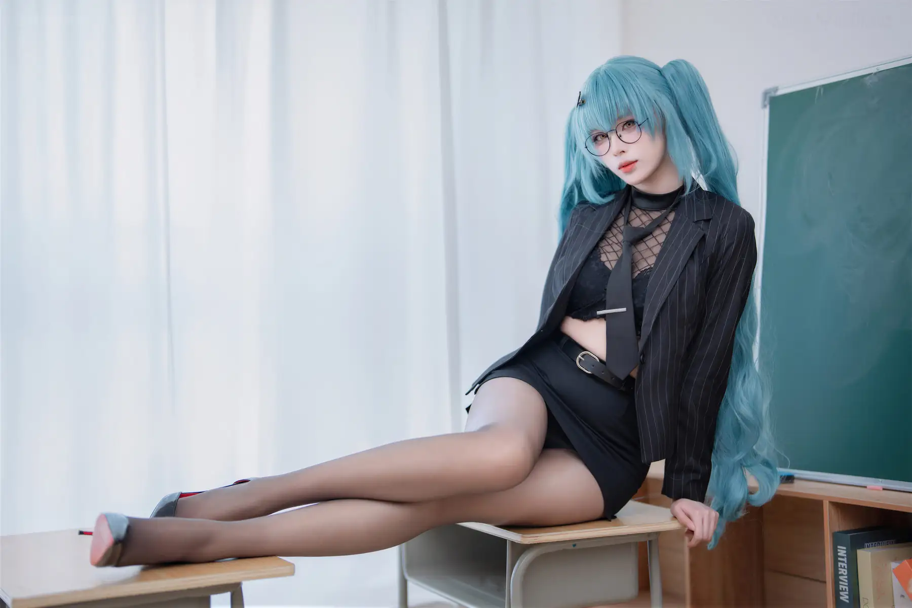轩萧学姐 - Nikke胜利女神 普丽瓦蒂·严厉教诲(104P+1V_675.9M) 轩萧学姐 - Nikke胜利女神 普丽瓦蒂·严厉教诲(104P+1V_675.9M)_nb01.xyz_0041 图片5